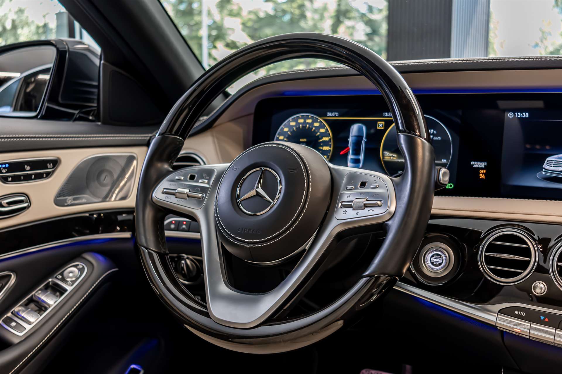 MERCEDES-BENZ S 400 d 4Matic 9G-Tronic-image-6