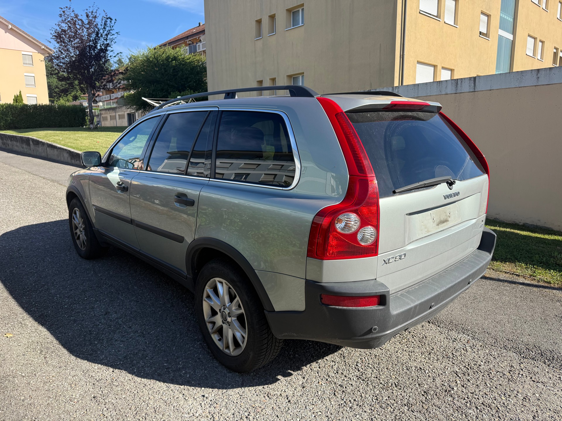 VOLVO XC90 T6 AWD Momentum Geartronic-image-2