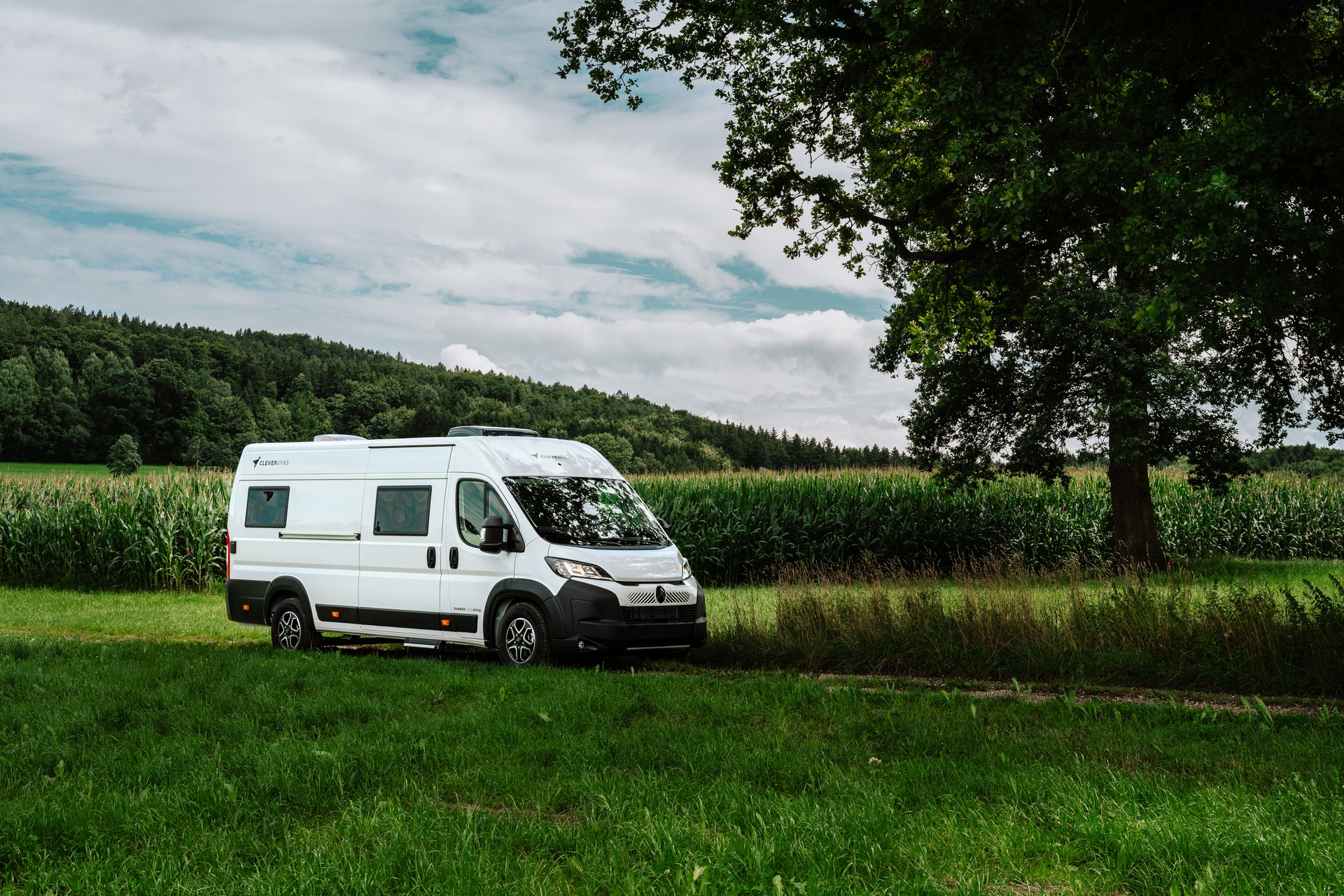 CLEVER VANS Runner Active 636 Citroen 140PS AT8-image-6