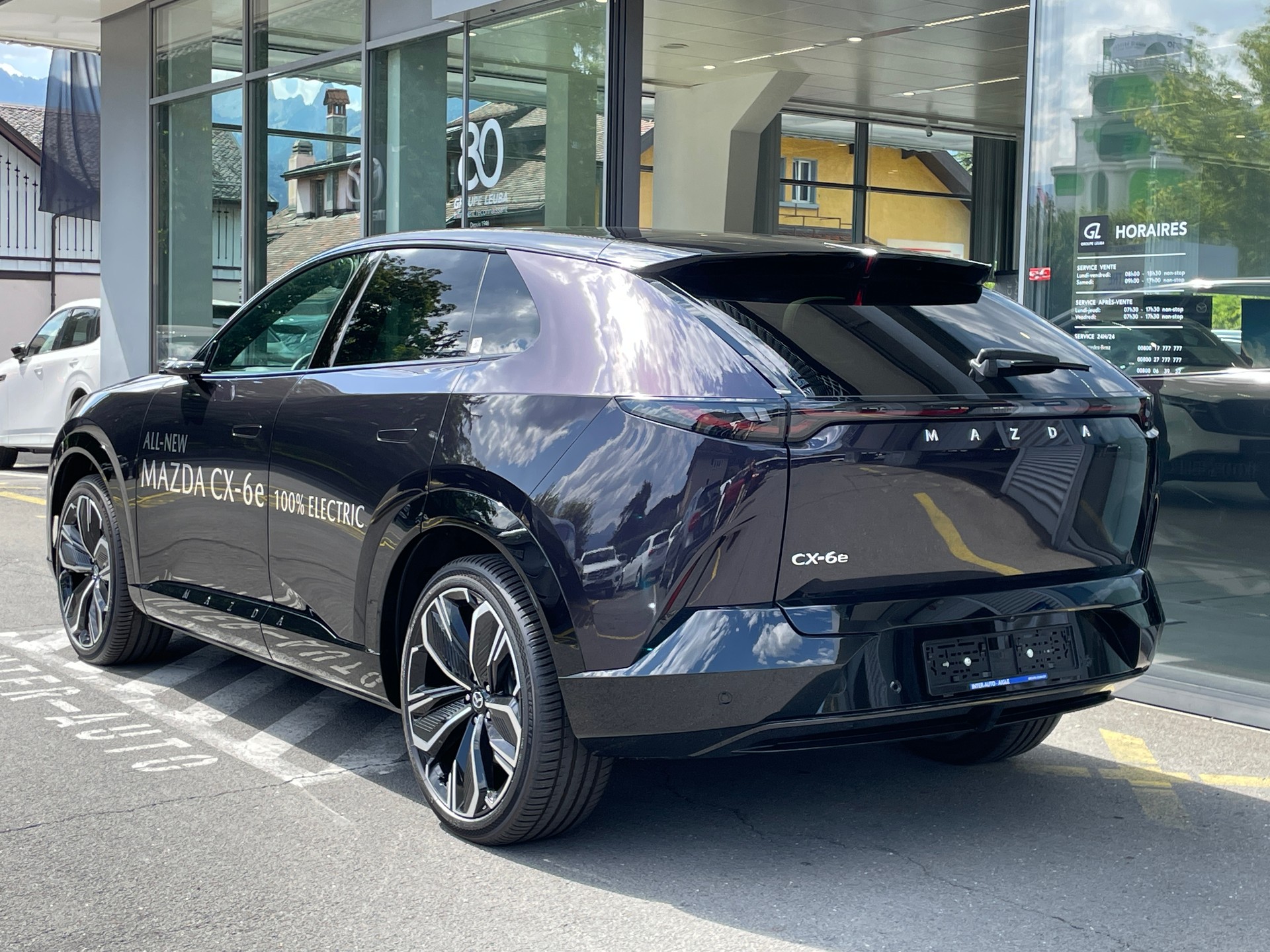 MAZDA CX-6e EV 258PS TAKUMI PLUS-showroom-element-3