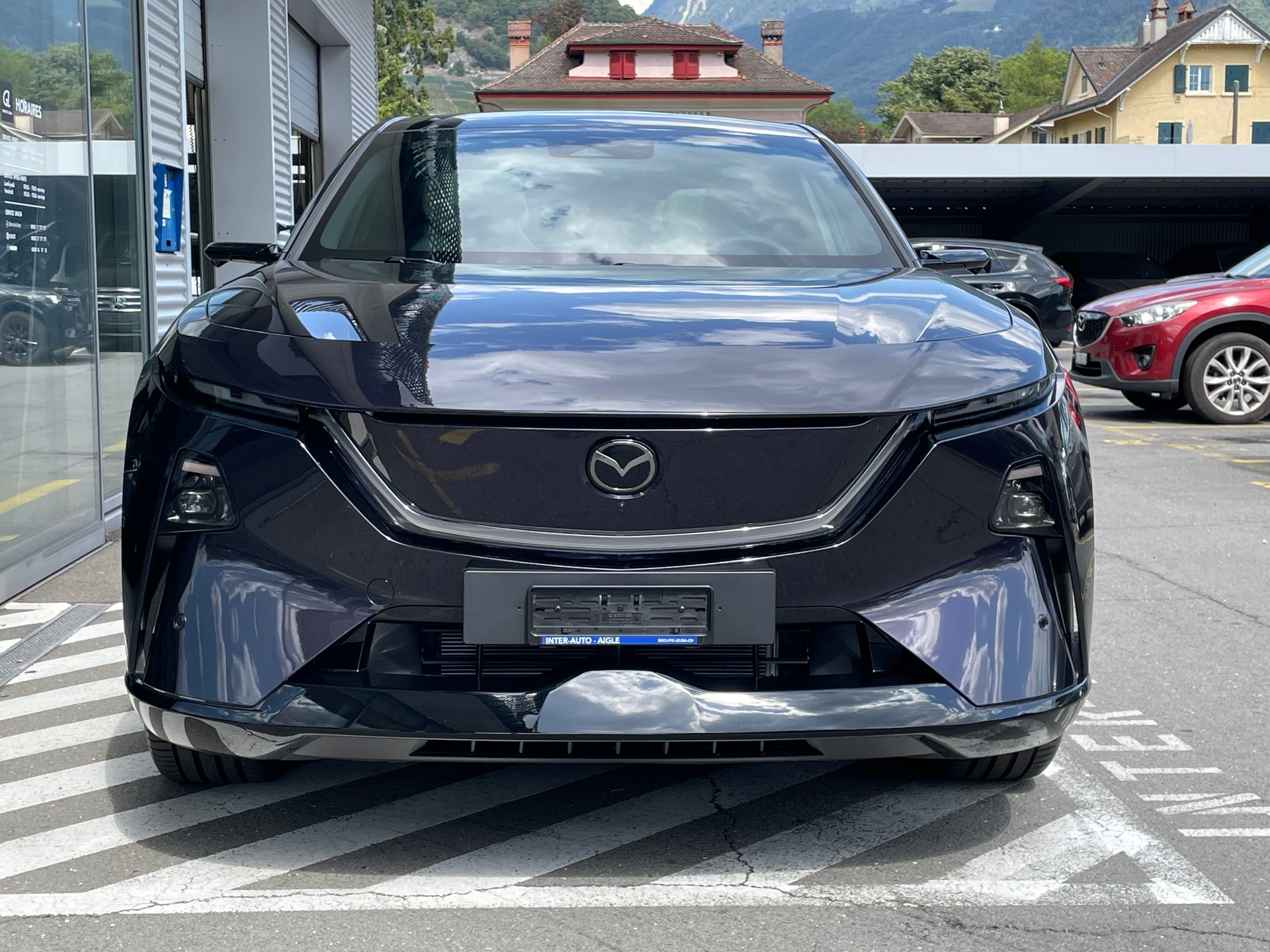 MAZDA CX-6e EV 258PS TAKUMI PLUS-showroom-element-1