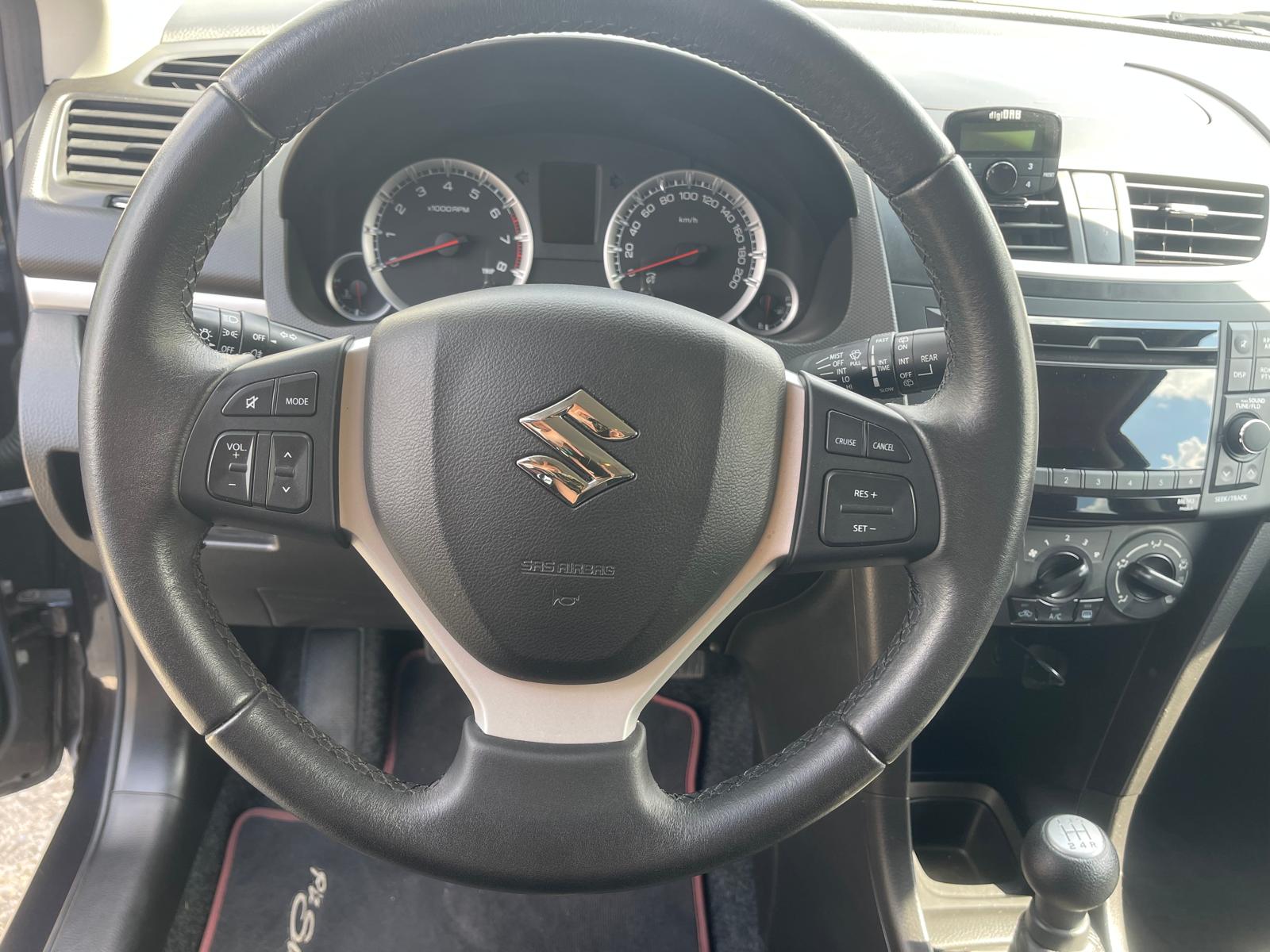 SUZUKI Swift 1.2 Piz Sulai 4x4-image-8