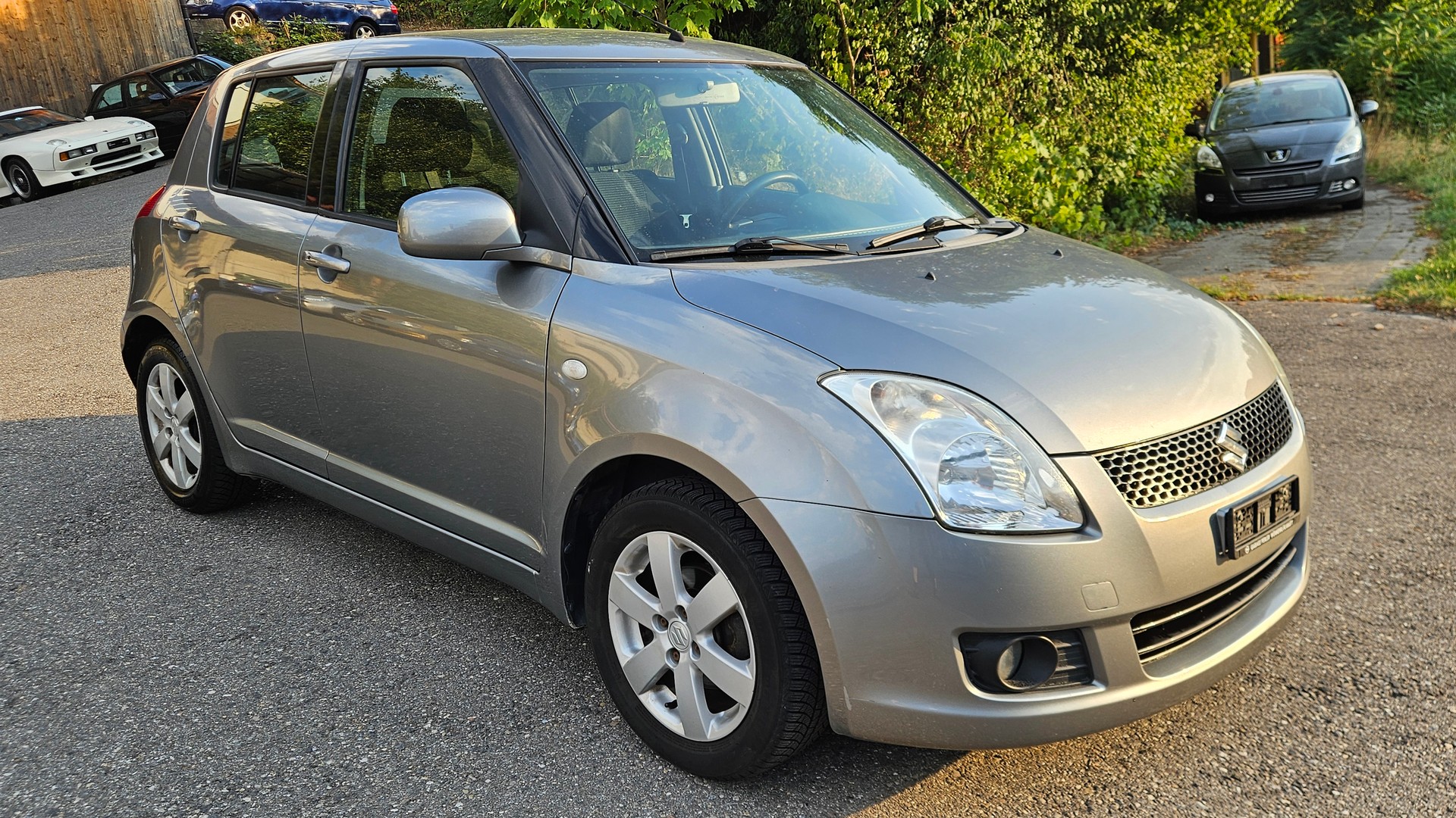 SUZUKI Swift 1.3i 16V GL Top
