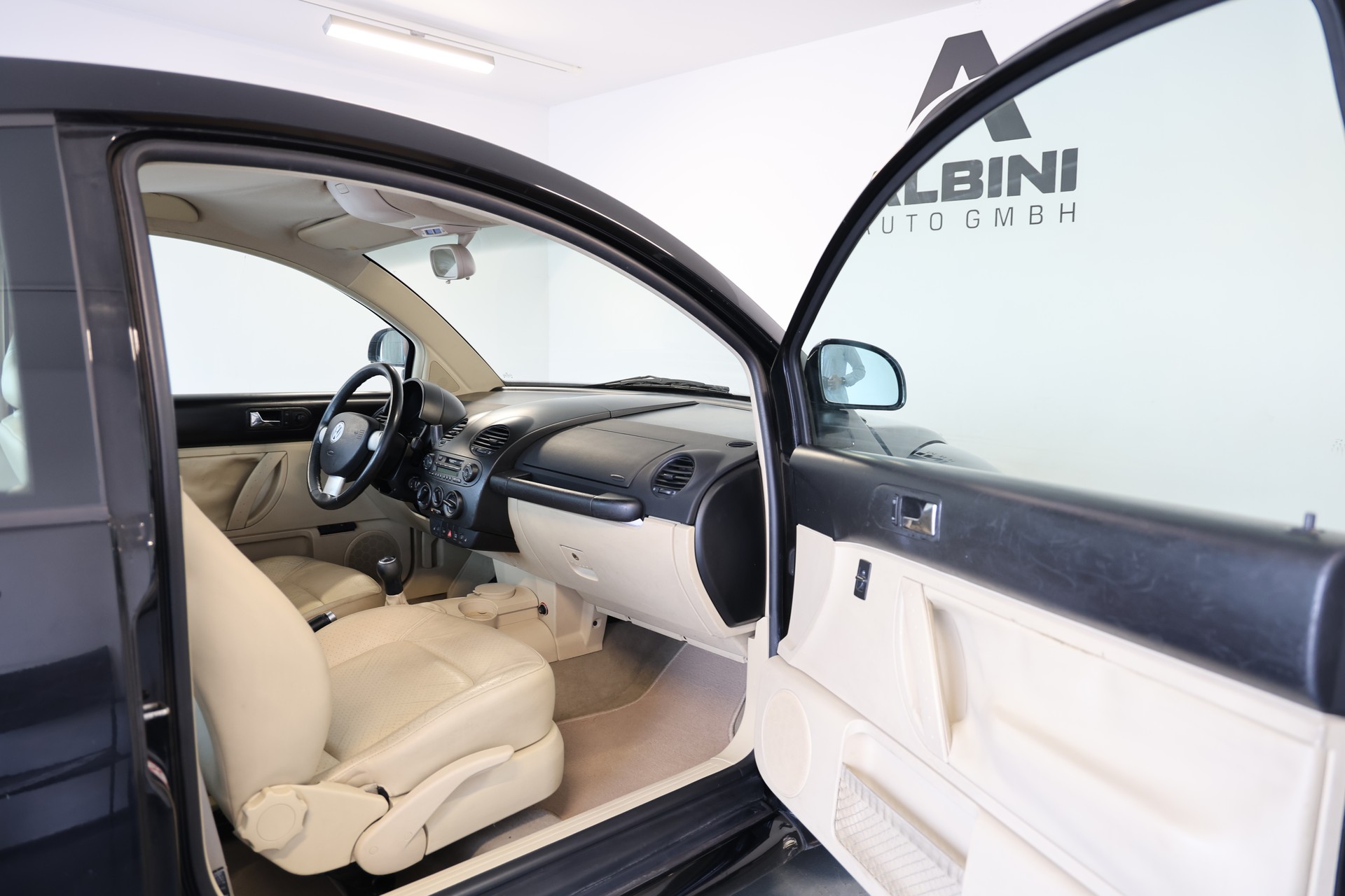 VW Beetle 2.0 *Frisch ab MFK*-image-8