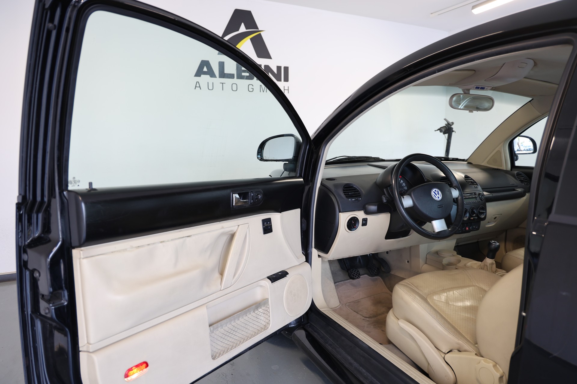 VW Beetle 2.0 *Frisch ab MFK*-image-4