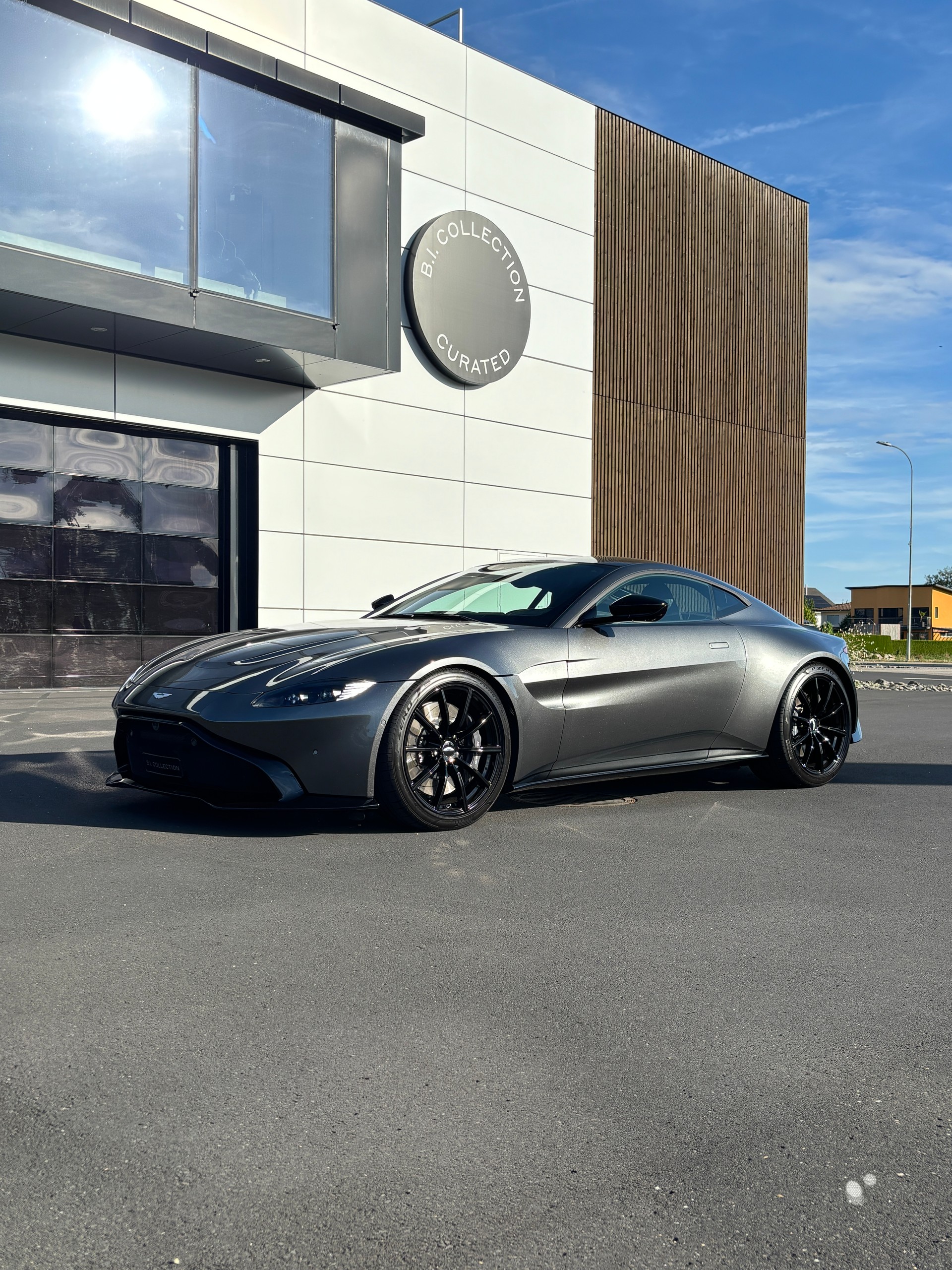 ASTON MARTIN V8 Vantage 4.0 Coupé