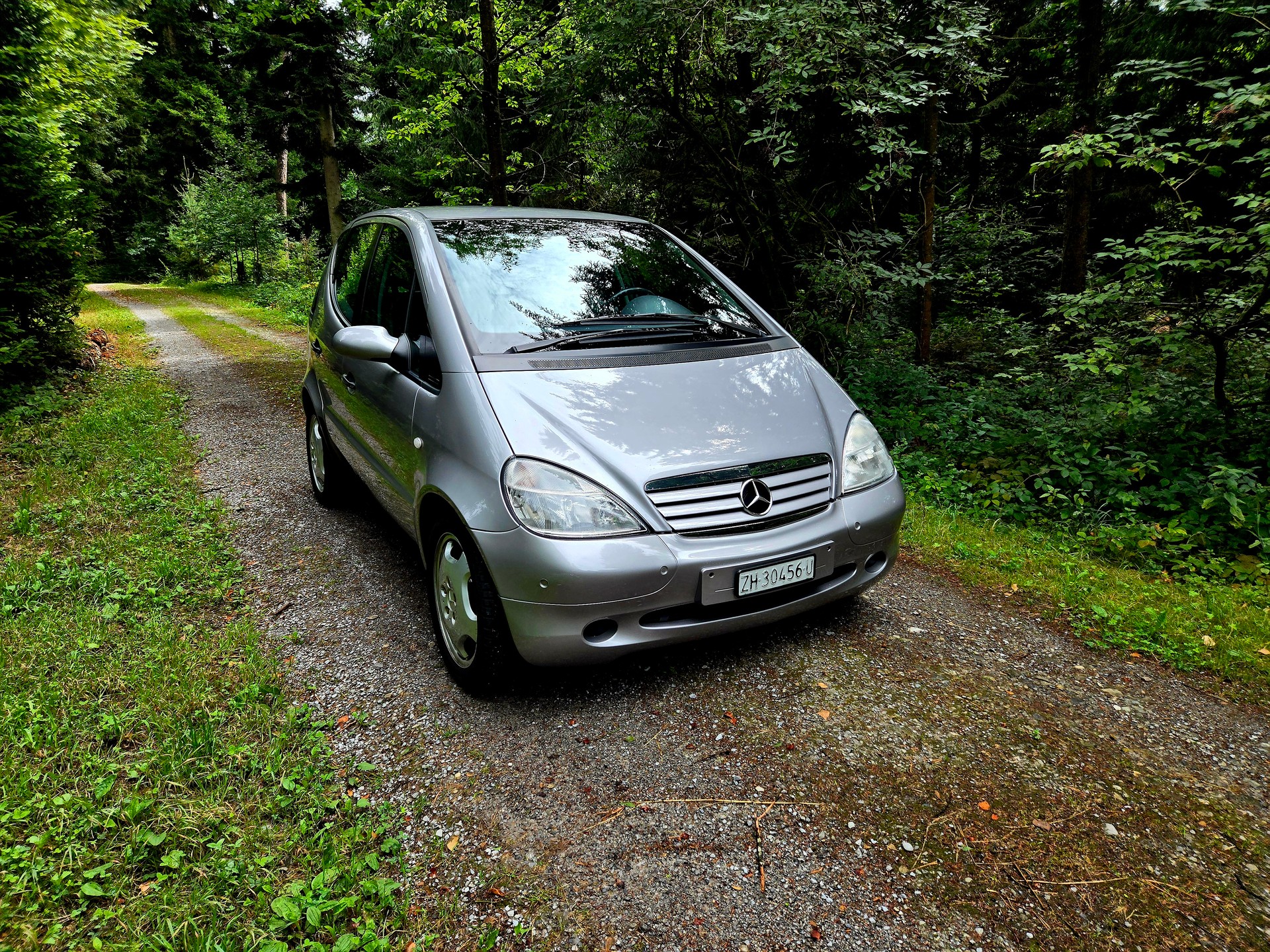 MERCEDES-BENZ A 190 Elégance