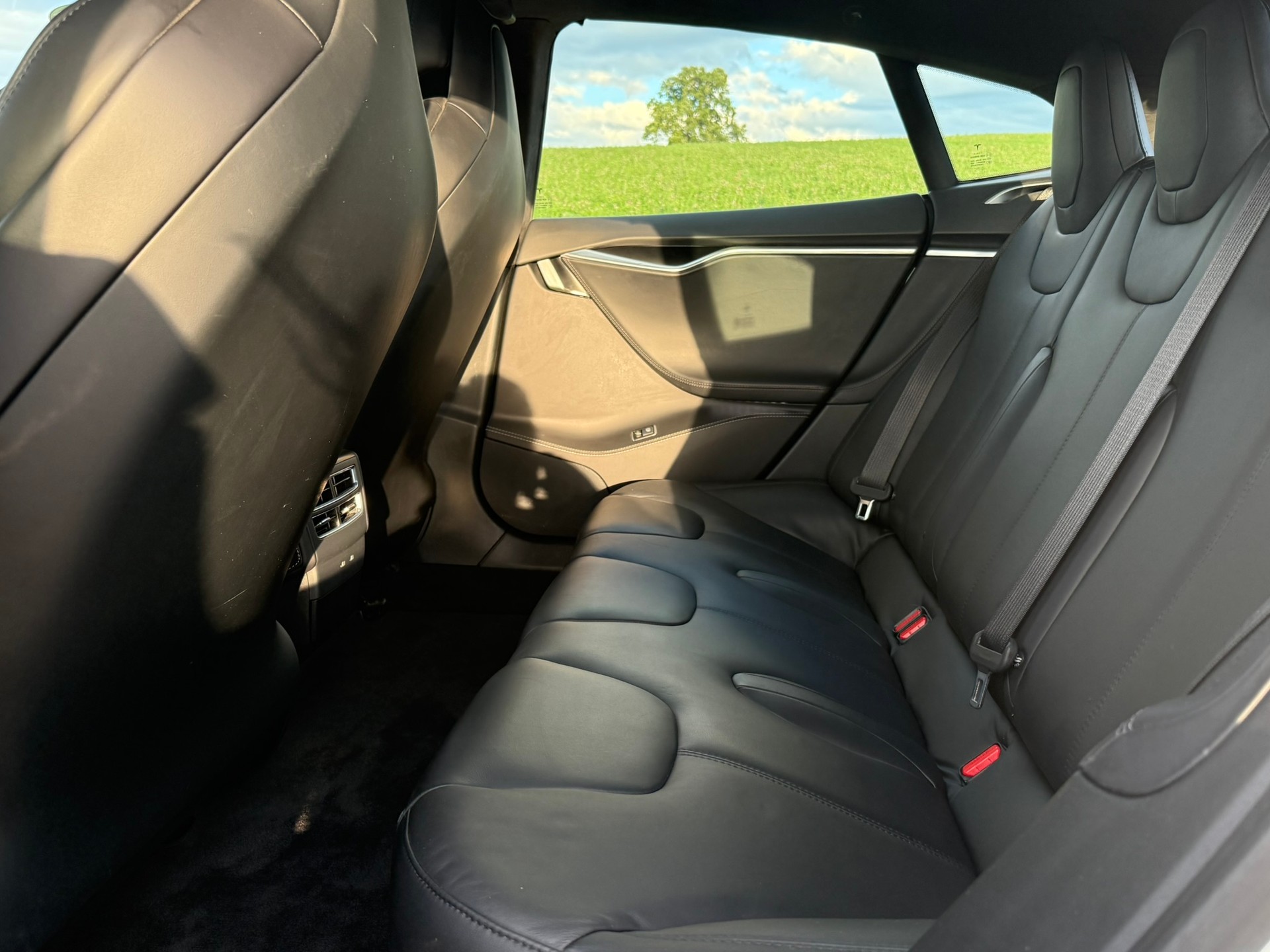 TESLA P100D Lebenslang Gratis Superchargen-image-13