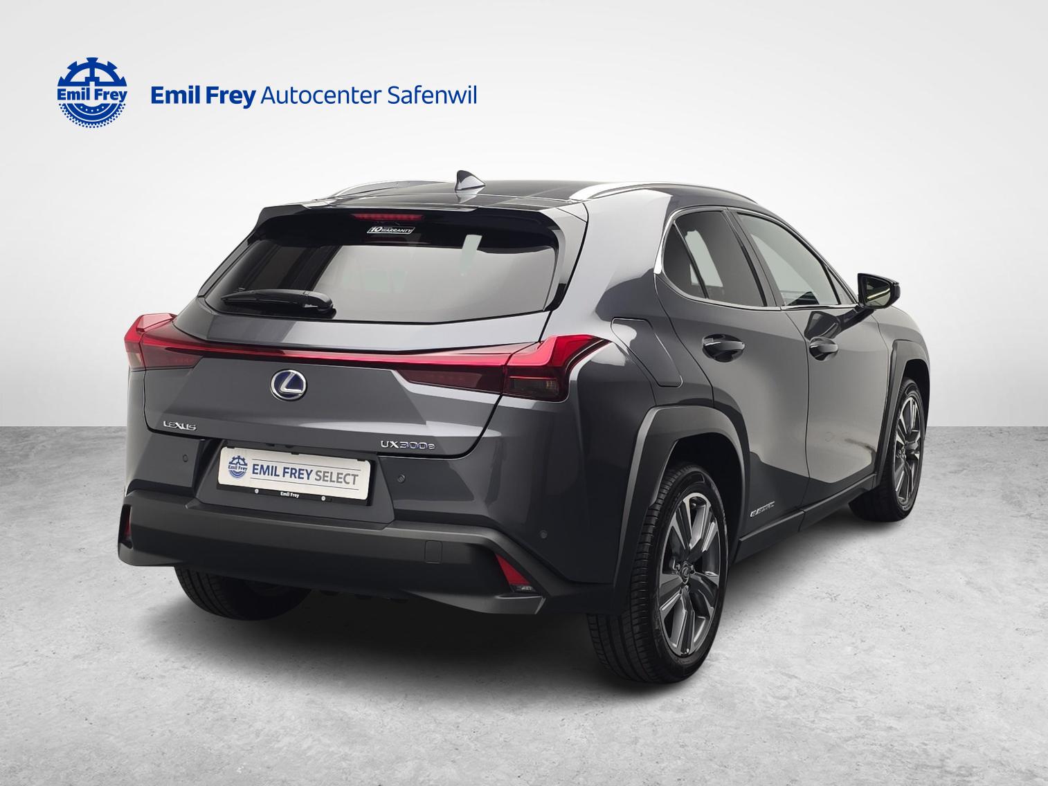 LEXUS UX 300e Excellence-image-4