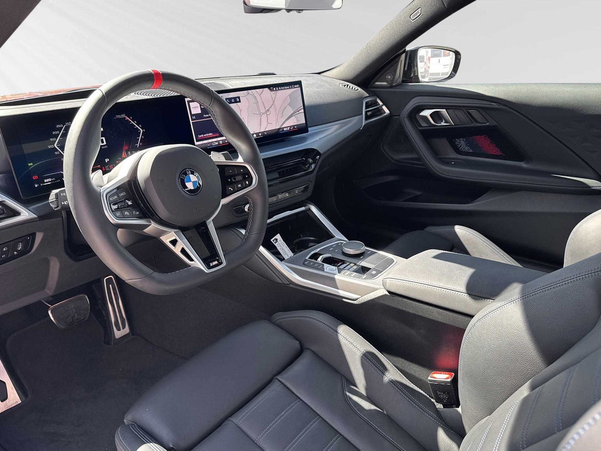 BMW M240i xDrive Steptronic-showroom-element-3