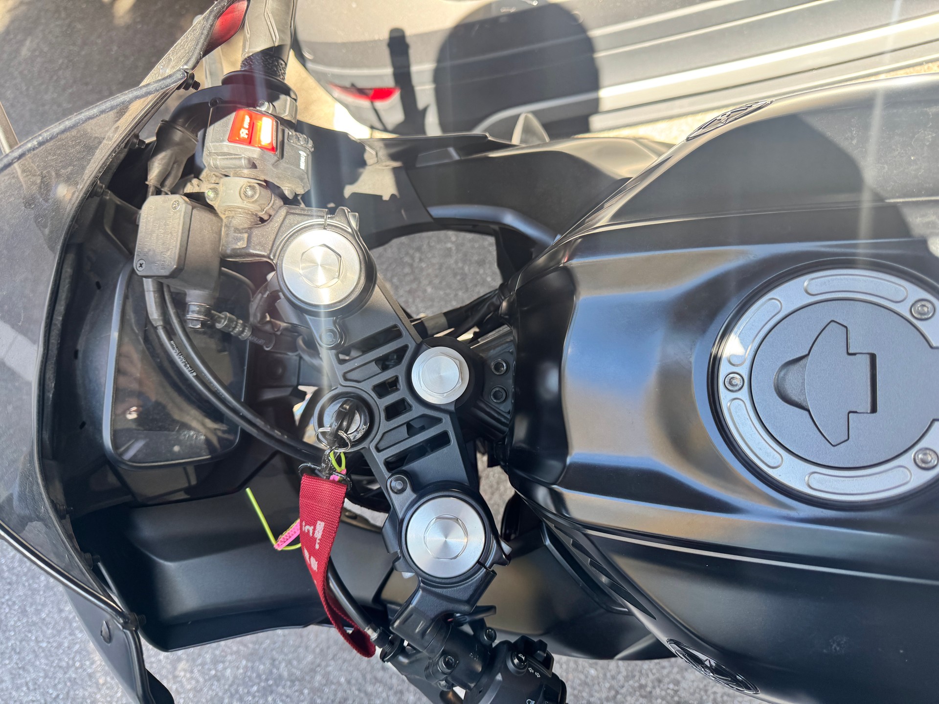 YAMAHA YZF-R 125 ABS-image-2