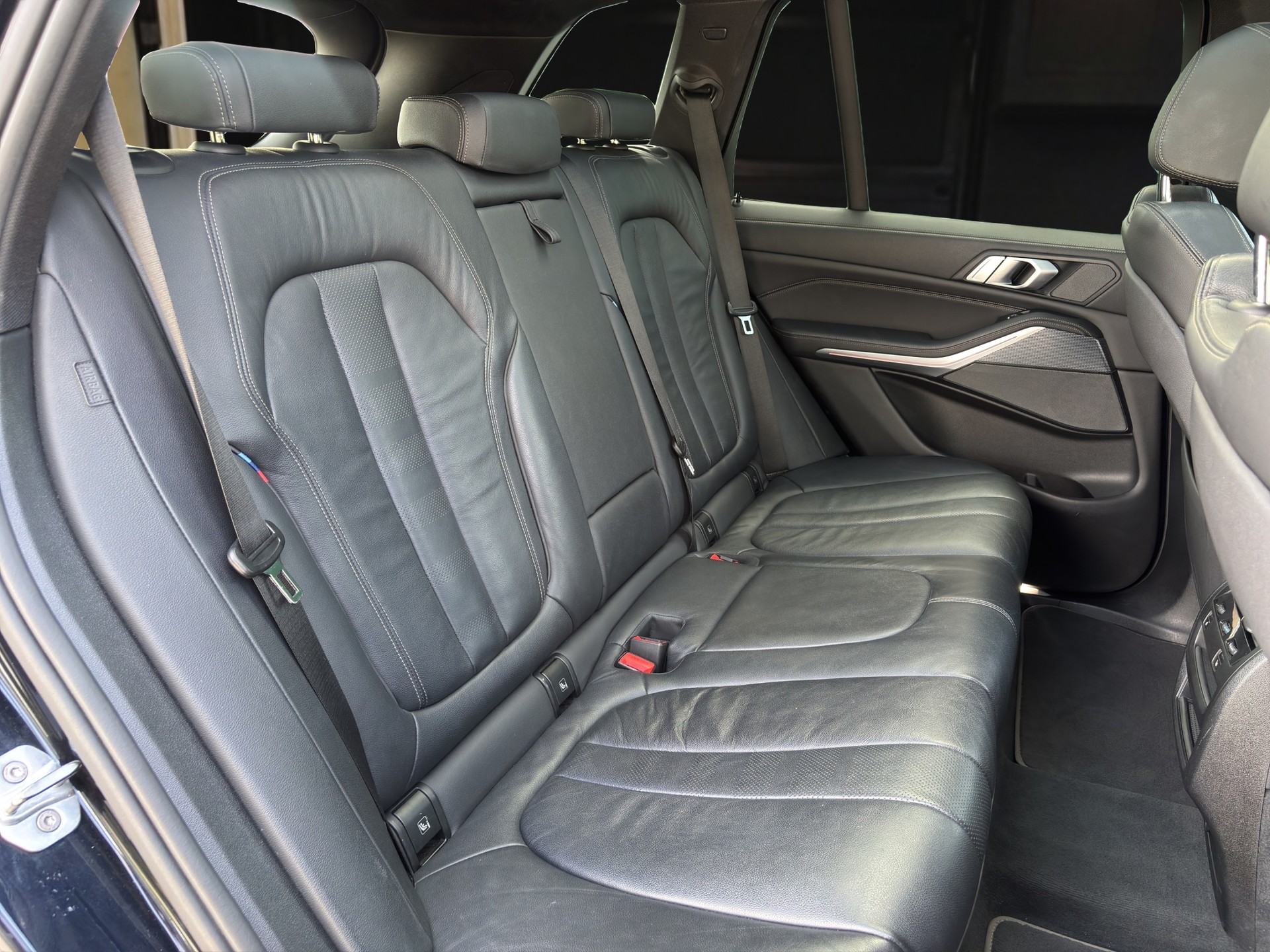 BMW X5 xDrive M50d Steptronic-image-13