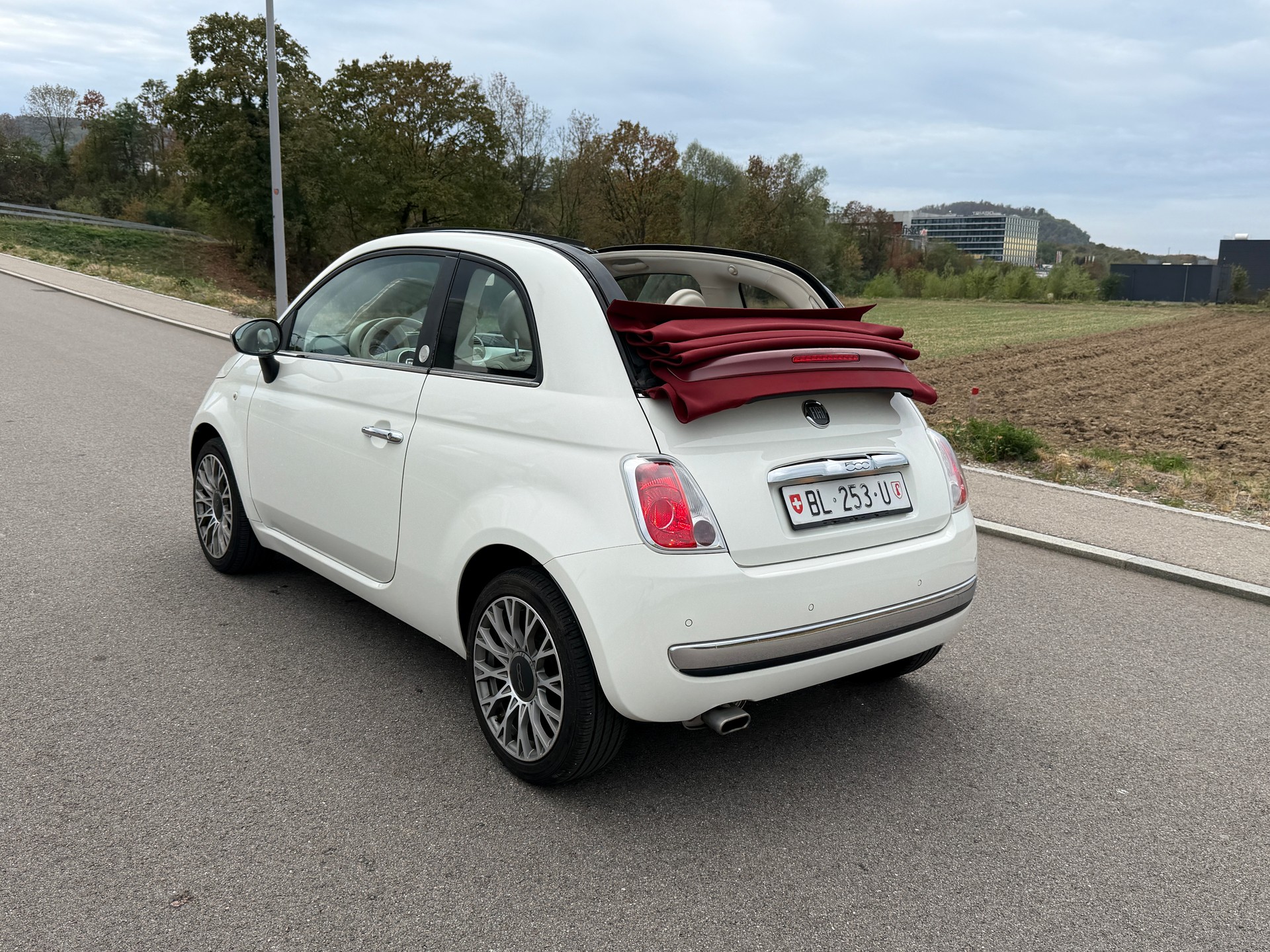 FIAT 500C 1.2 Lounge-showroom-element-2