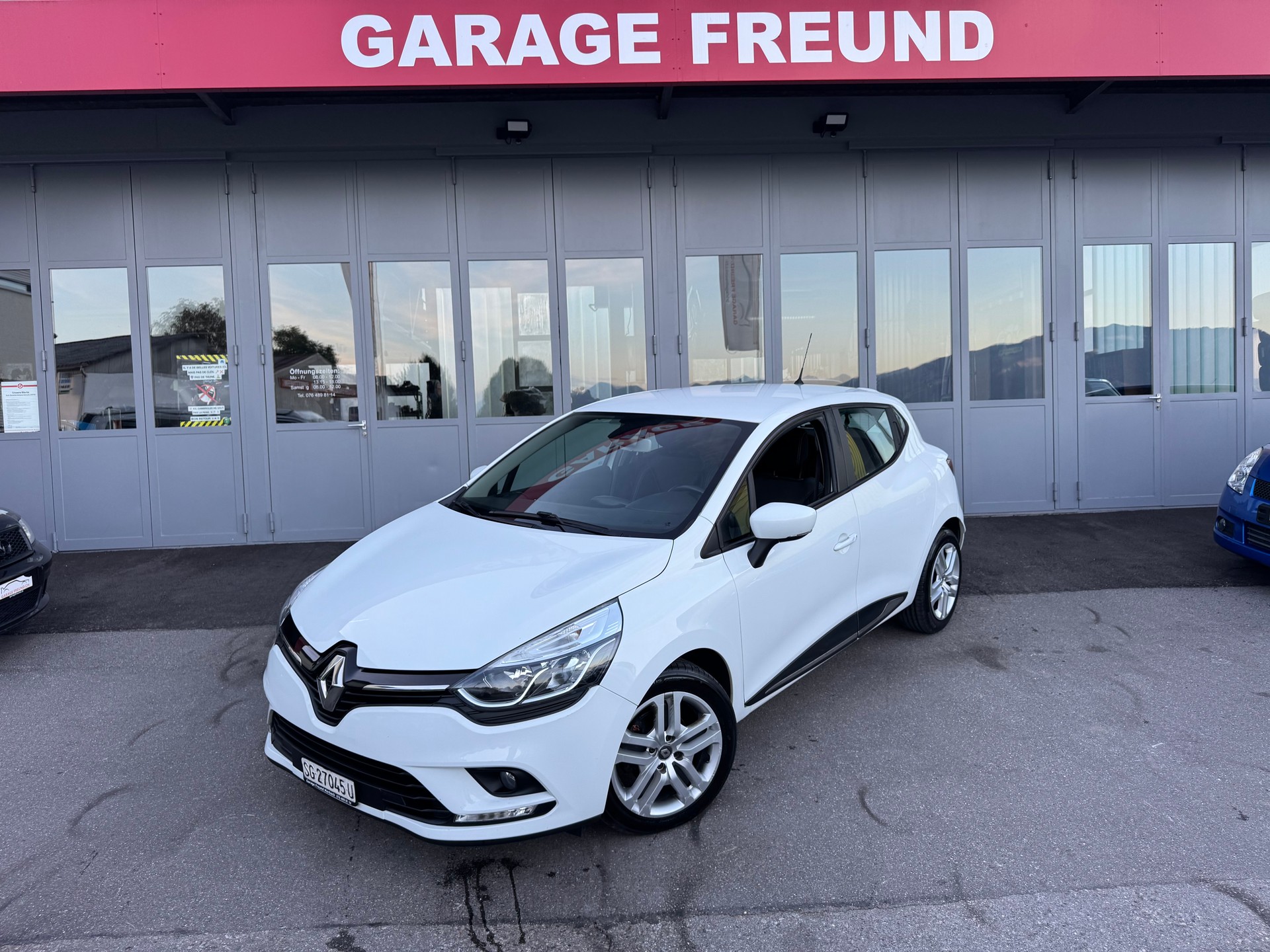 RENAULT Clio 1.5 dCi Business Line-showroom-element-3