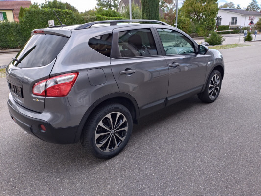 NISSAN Qashqai 2.0i 4WD 360-showroom-element-3