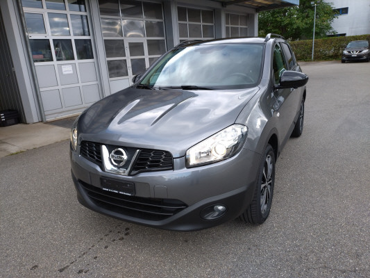 NISSAN Qashqai 2.0i 4WD 360