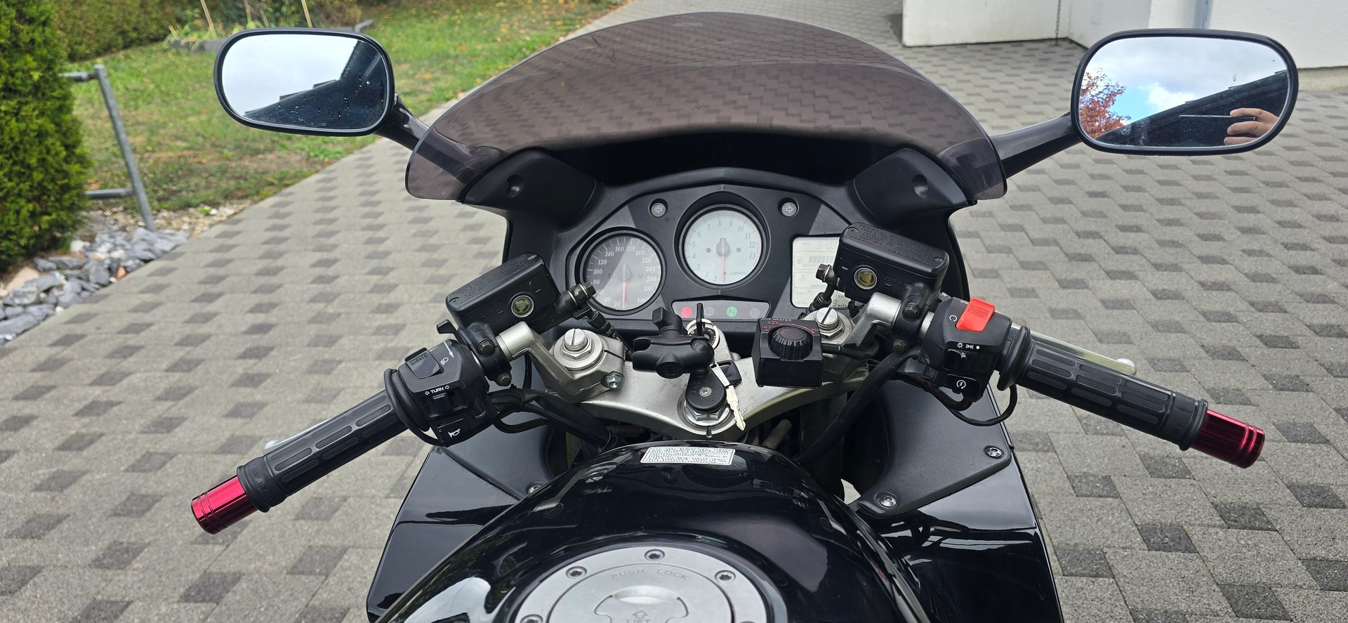 HONDA VFR 800 FI-image-6