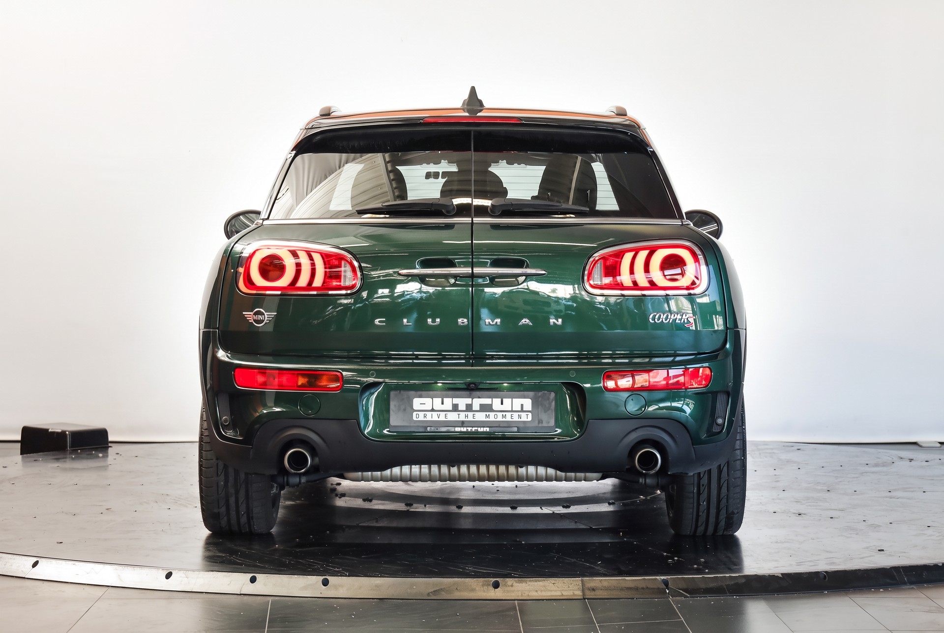 MINI Clubman Cooper S ALL4 Steptronic • Toit panoramique • Head-up Display • Harman Kardon-showroom-element-2