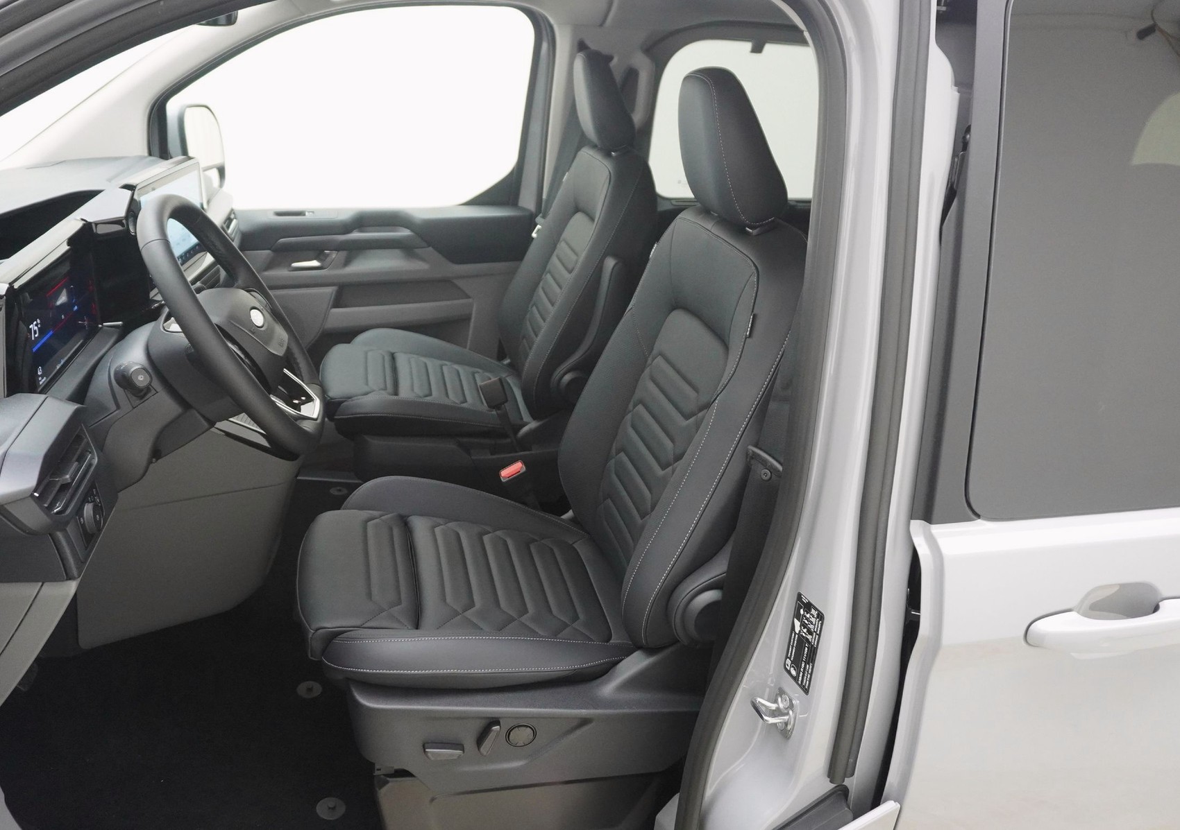 FORD Tourneo Custom 320 L2 2.0 TDCI 4x4 Titanium X-image-8