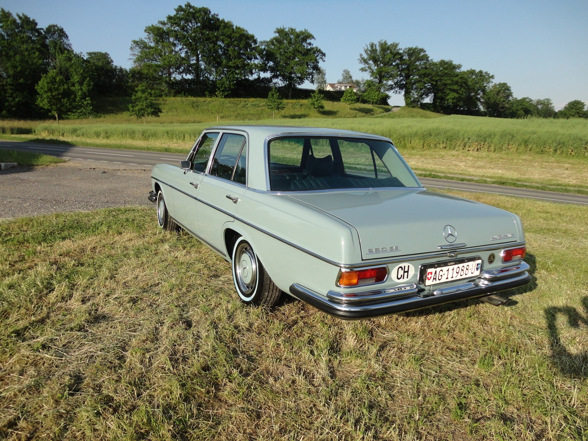 MERCEDES-BENZ 280 SE-image-5