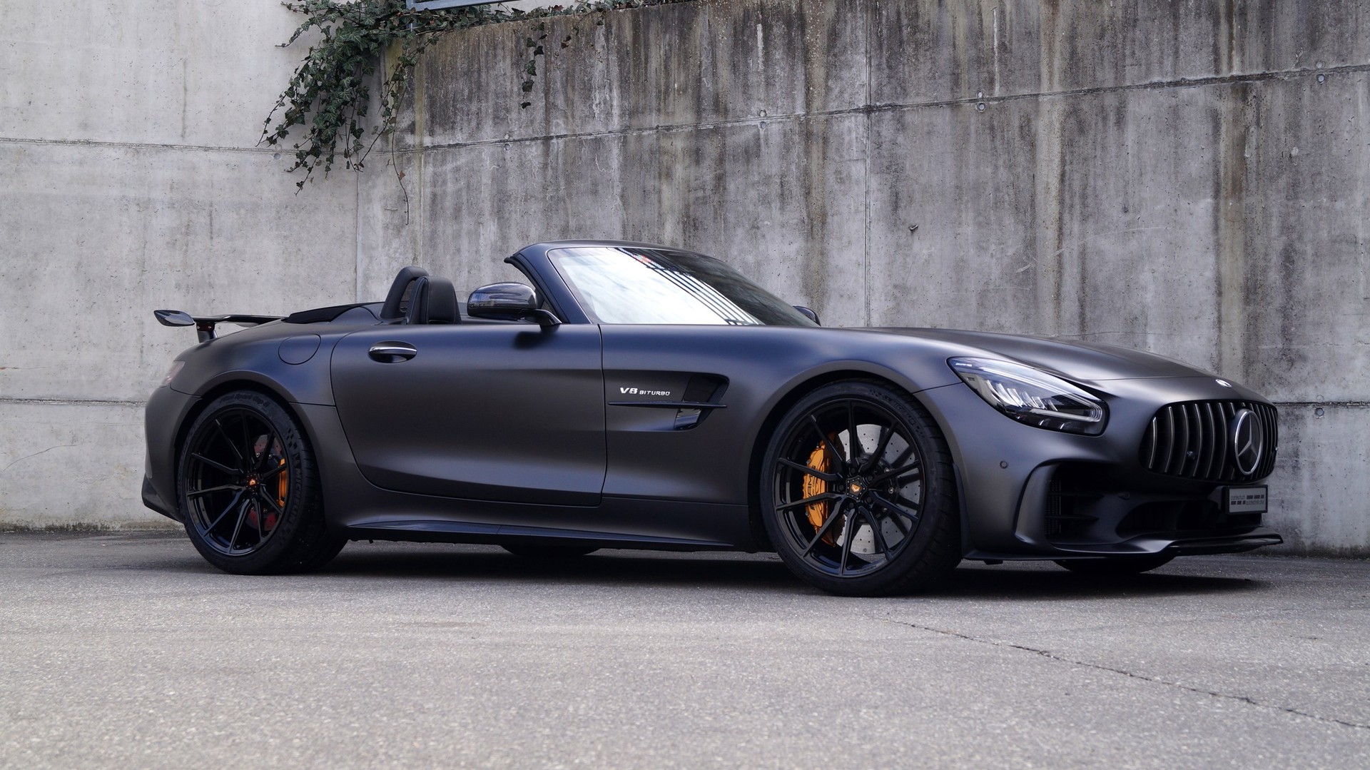 MERCEDES-BENZ AMG GT R Roadster Speedshift DCT-image-18