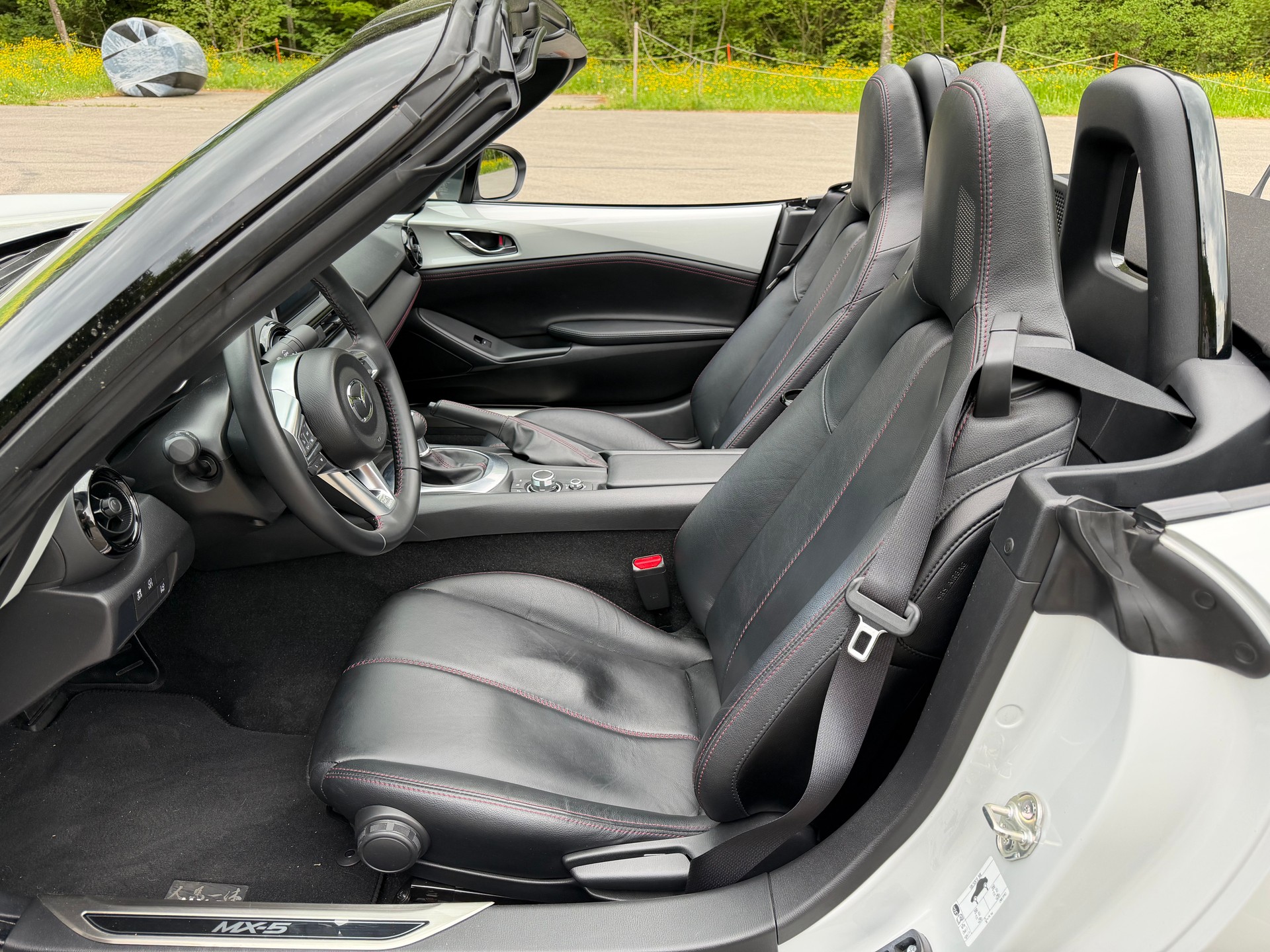 MAZDA 1.5 Ambition-image-12