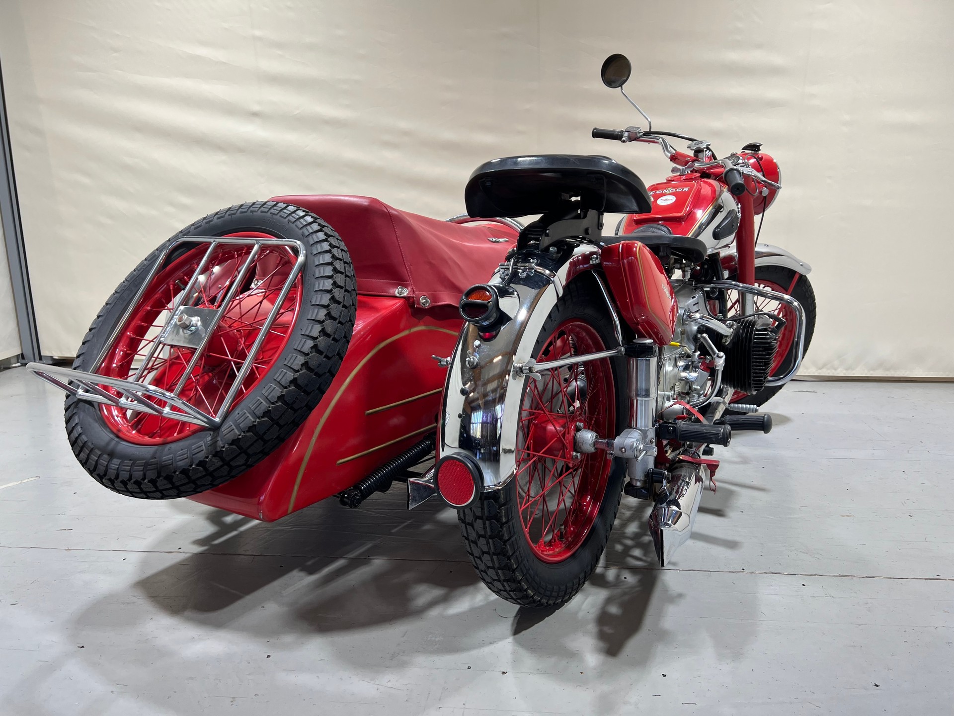 CONDOR A 750 Seitenwagen VETERAN-image-11