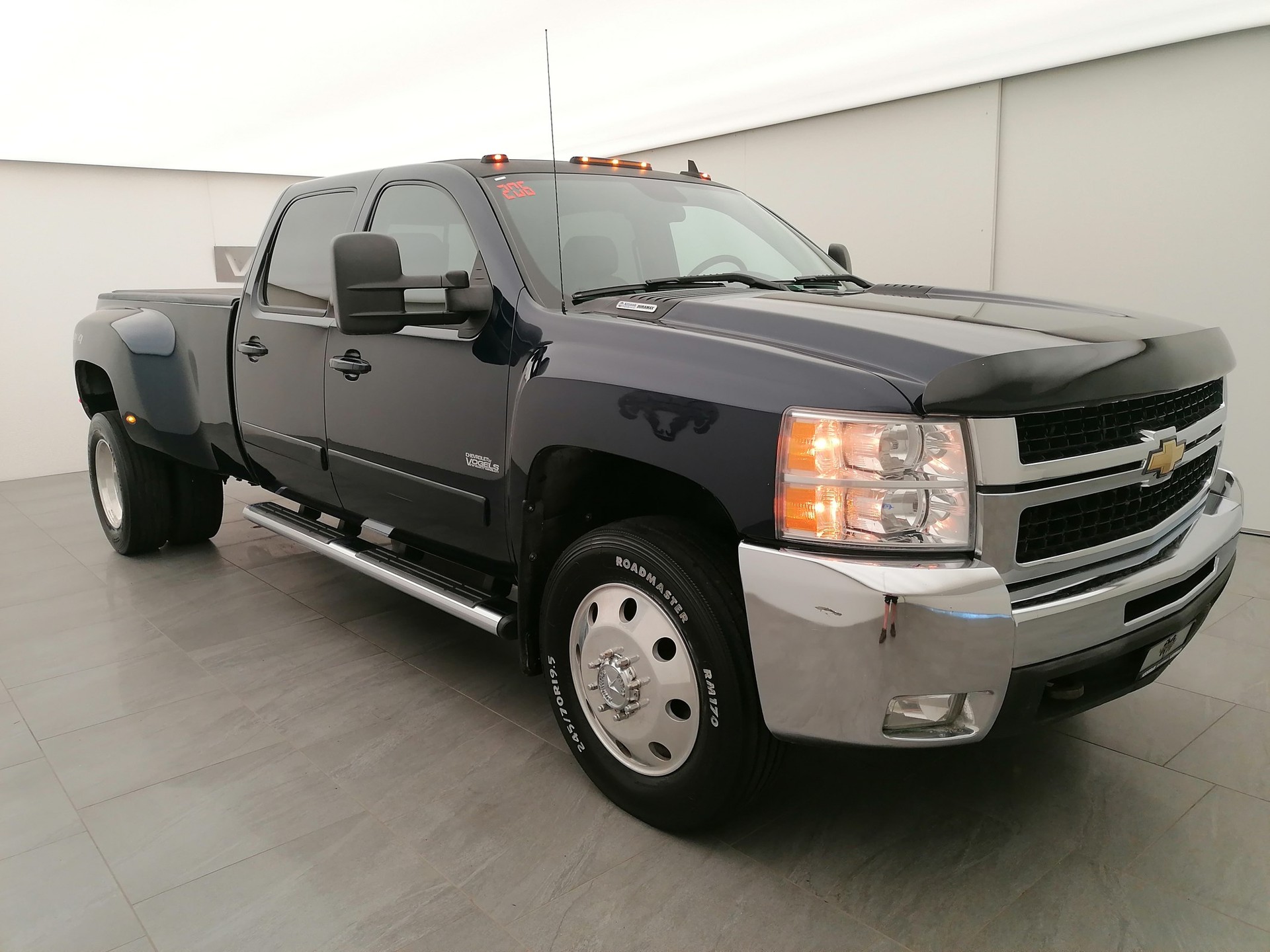 CHEVROLET Silverado 3500HD 6.6-showroom-element-2