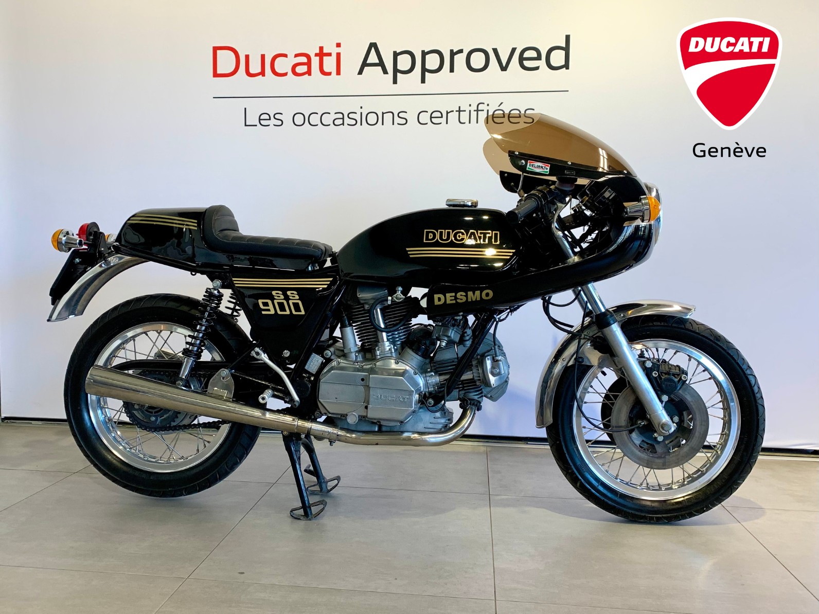 DUCATI DUCATI 900 SS-image-0