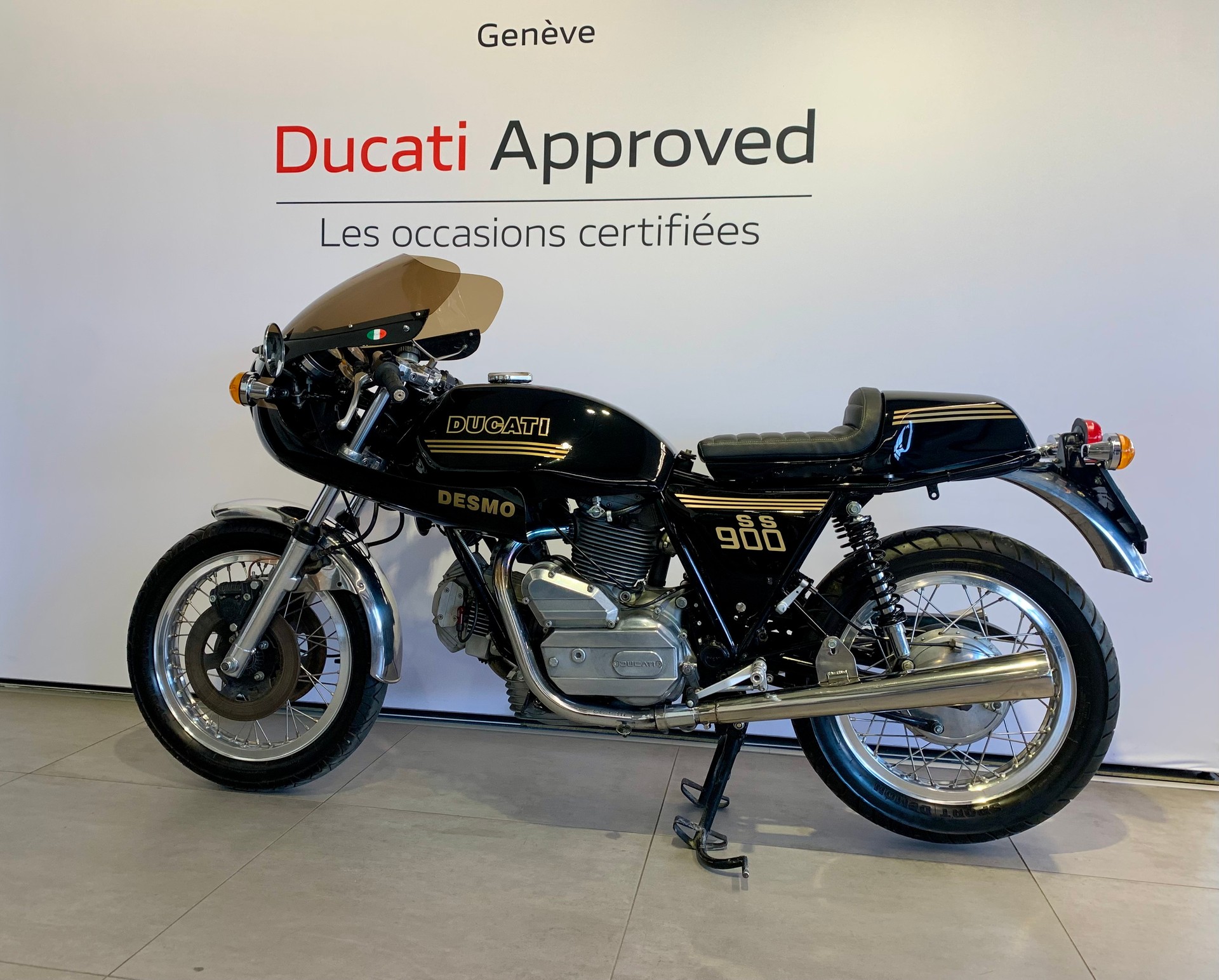DUCATI DUCATI 900 SS-image-1