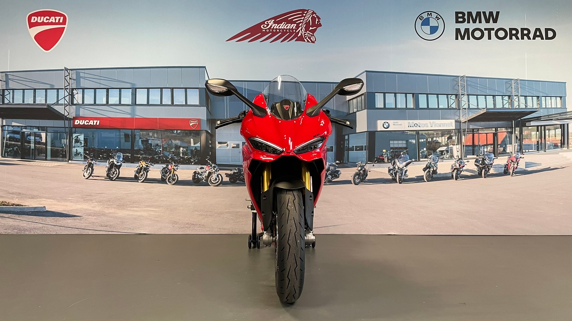 DUCATI Panigale V2S-image-1