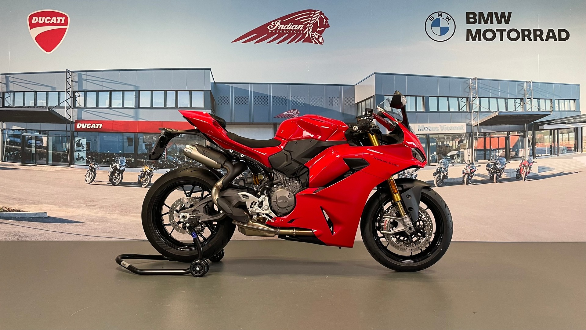 DUCATI Panigale V2S-image-5