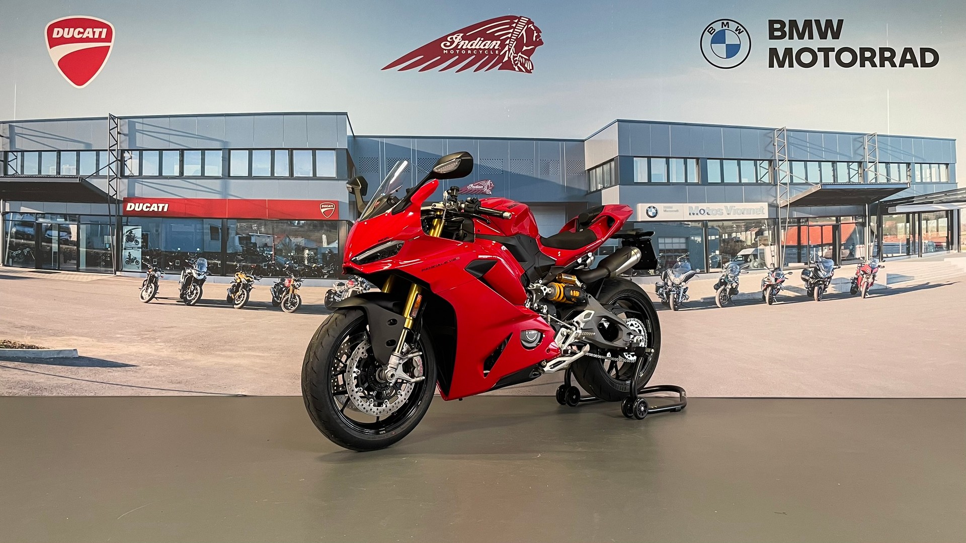 DUCATI Panigale V2S-image-2