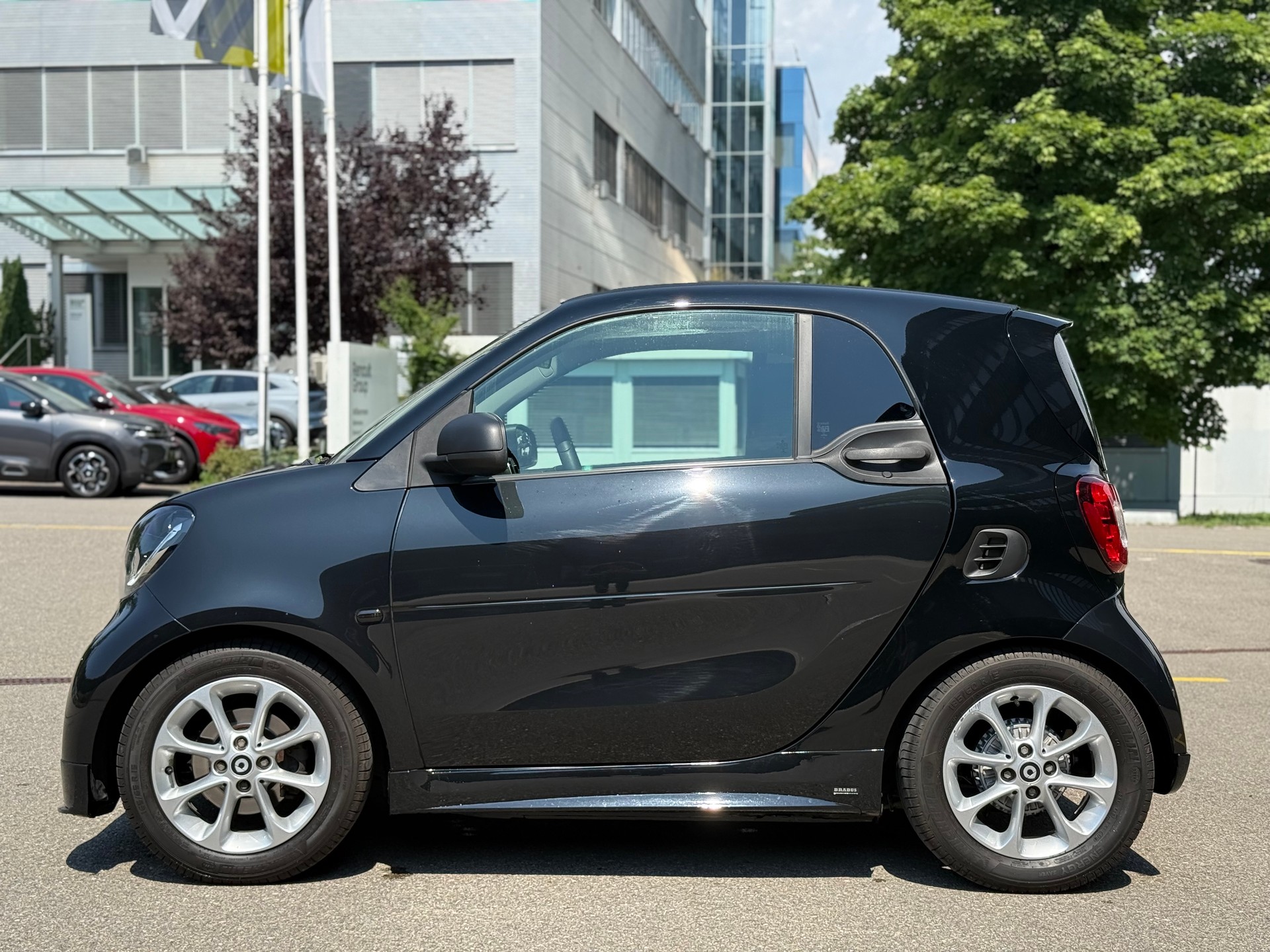 SMART fortwo BRABUS-image-1