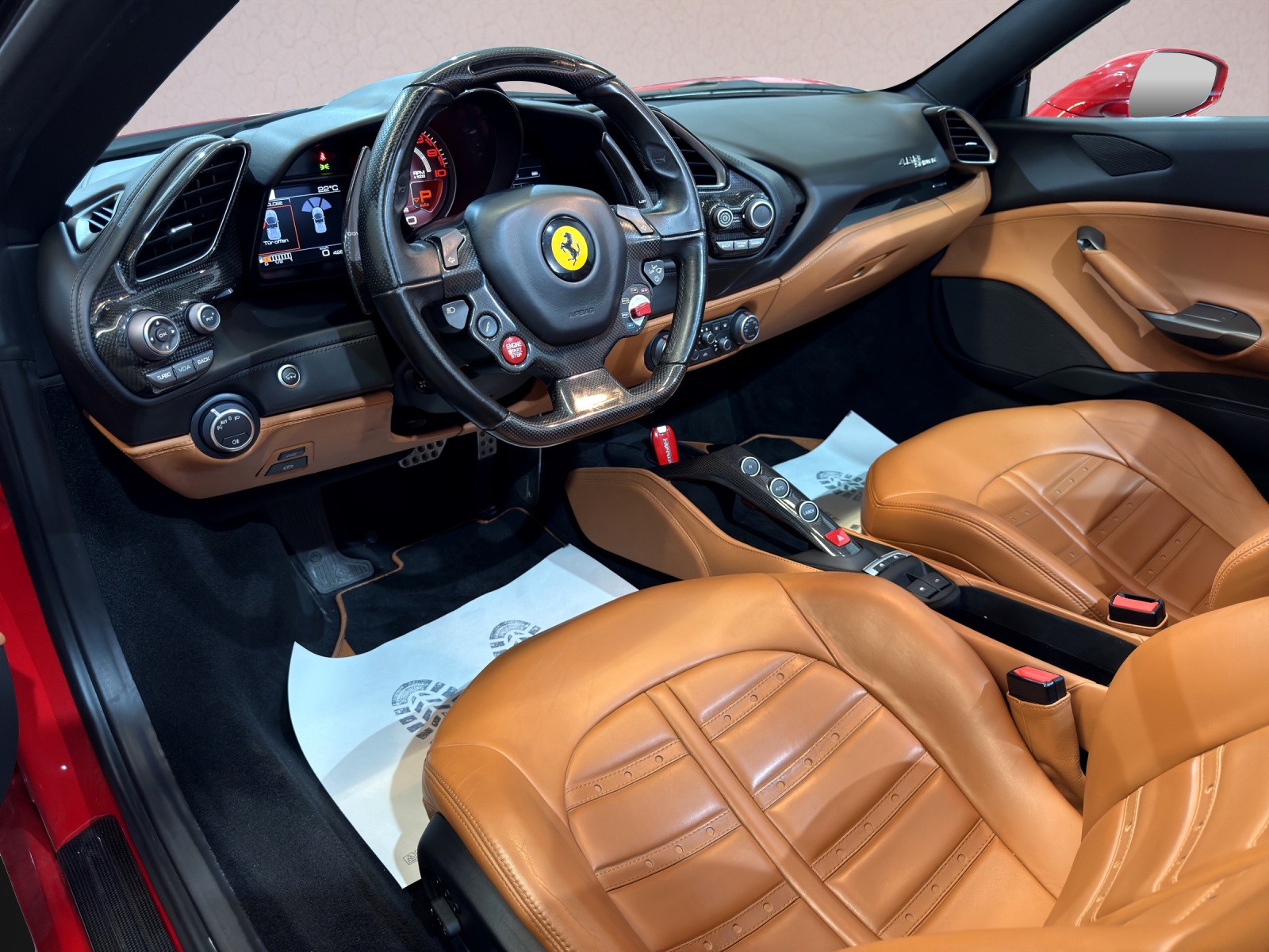 FERRARI 488 Spider 3.9 V8-showroom-element-3