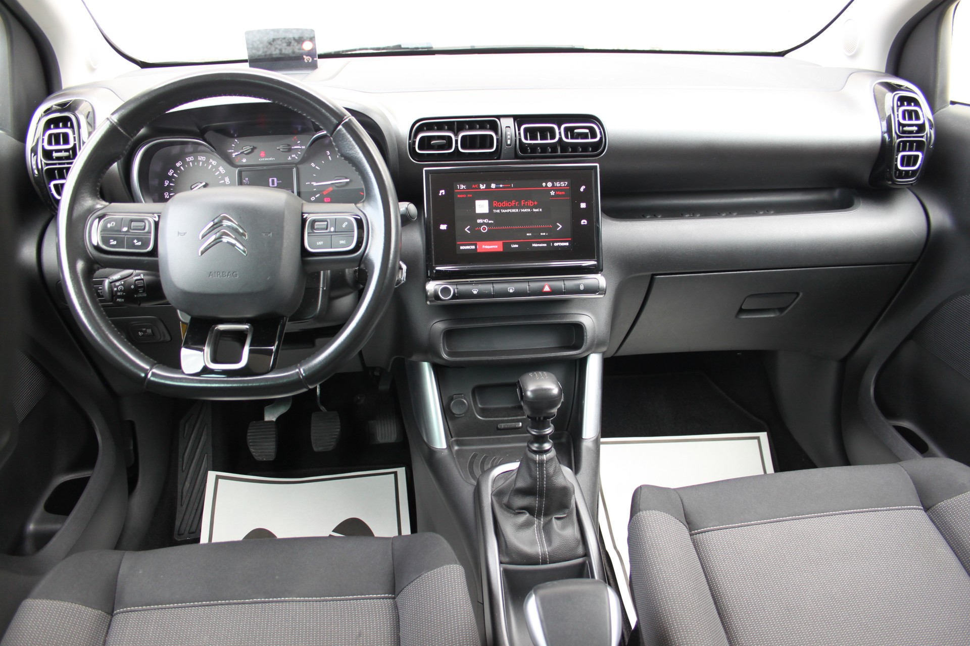 CITROEN C3 Aircross 1.2i PureTech Feel-image-7