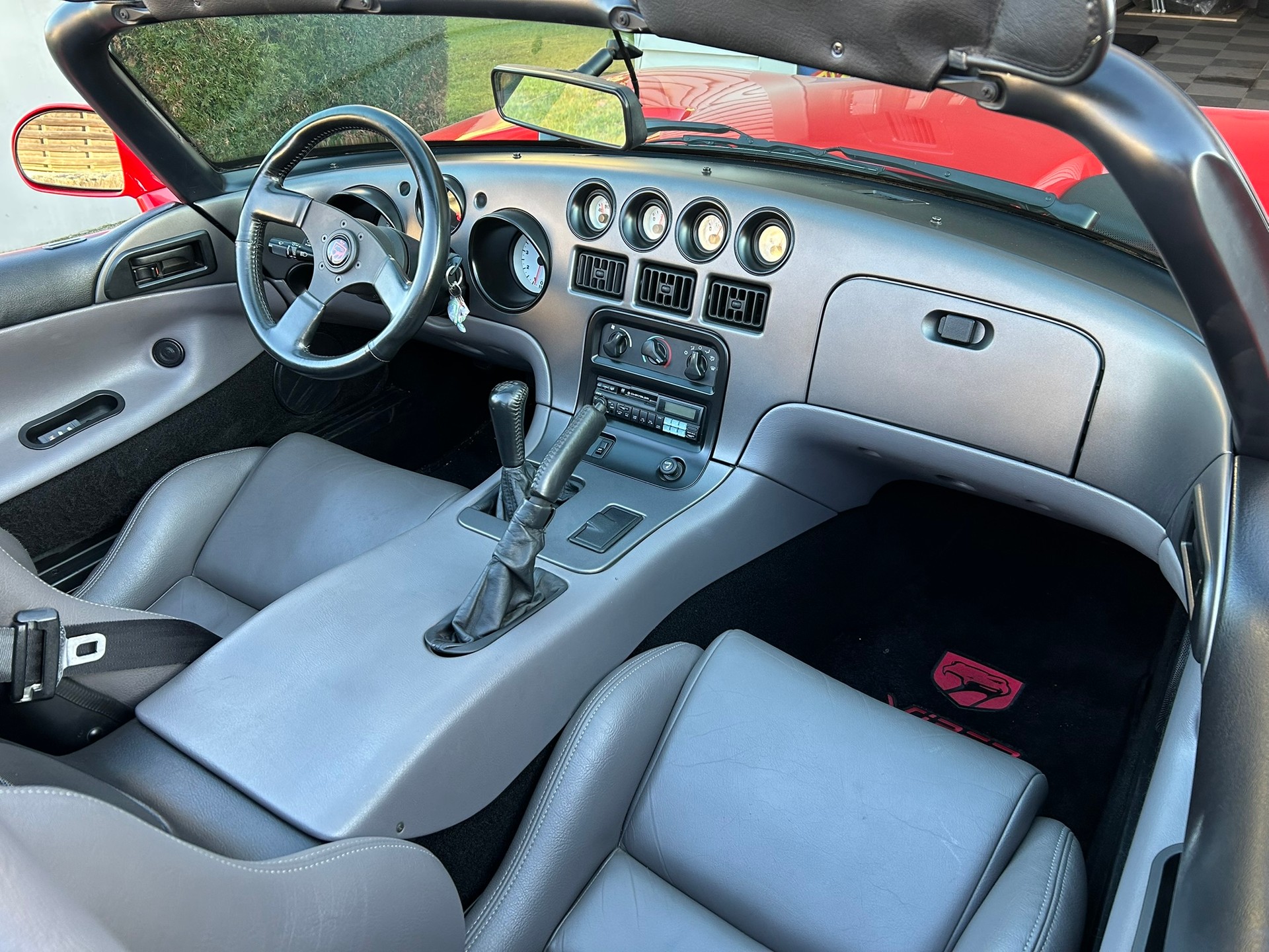 CHRYSLER Viper RT/10-image-9