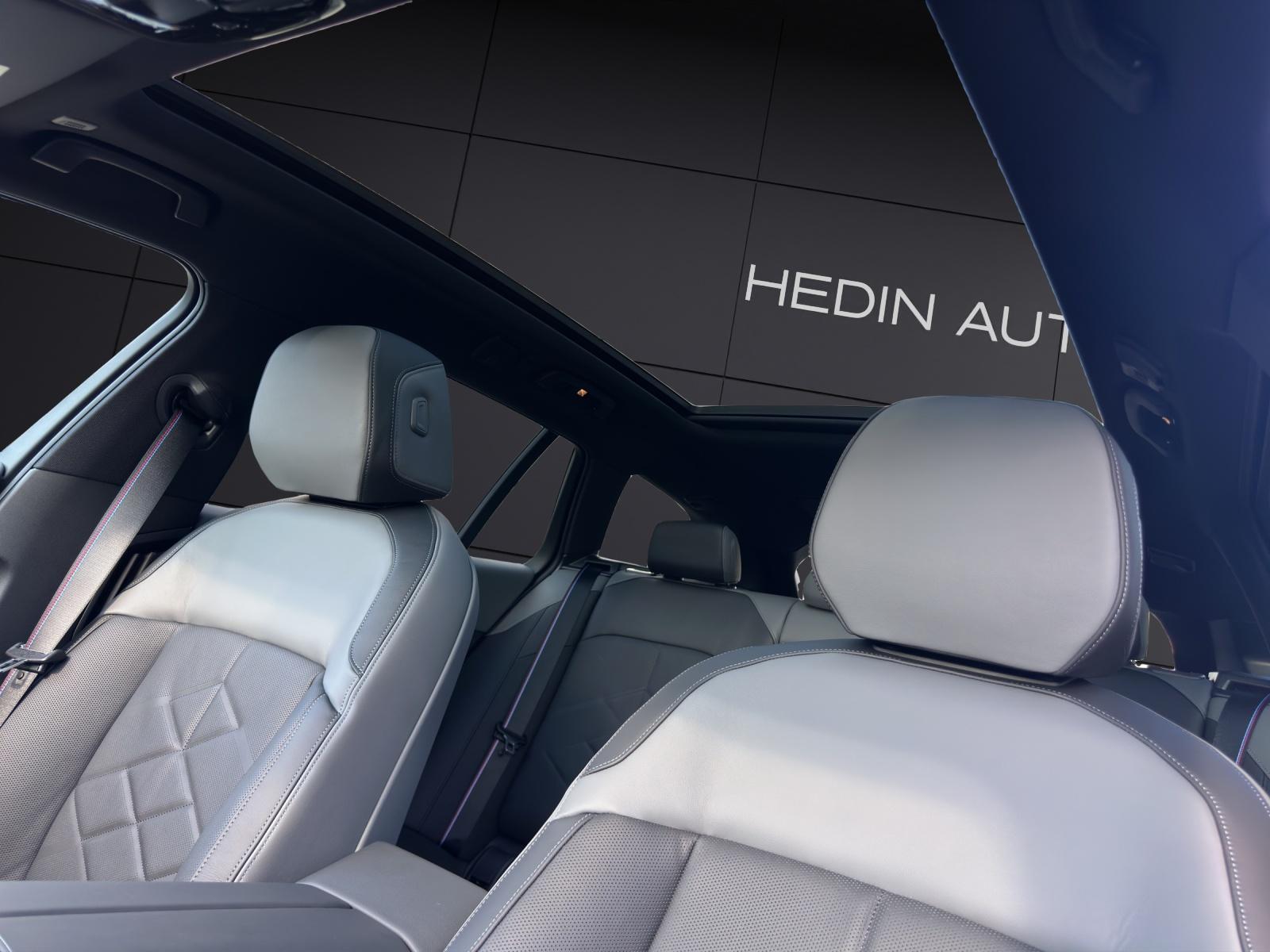 BMW 550e xDrive Touring-image-11