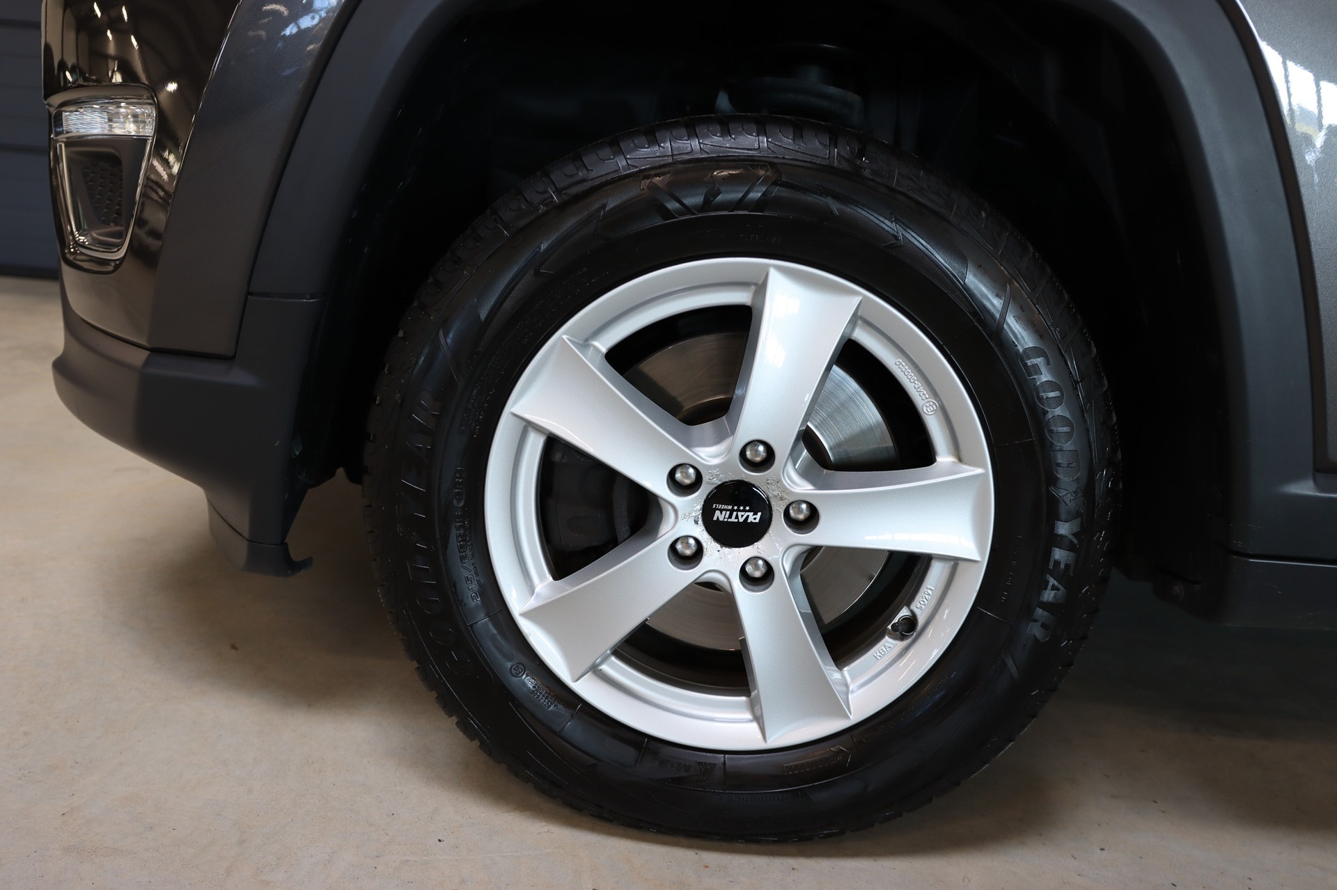 JEEP Compass 1.4 Turbo Limited AWD 9ATX-image-8