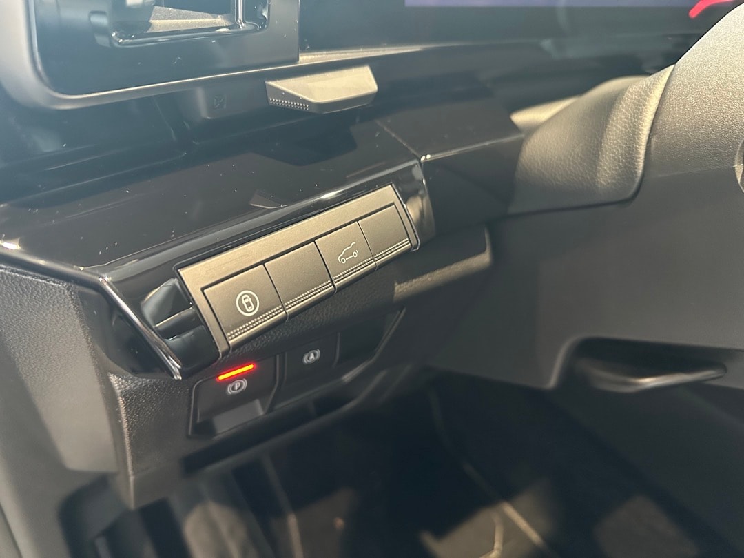 RENAULT Rafale 1.2 E-Tech Hybrid 200 Esprit Alpine-image-14