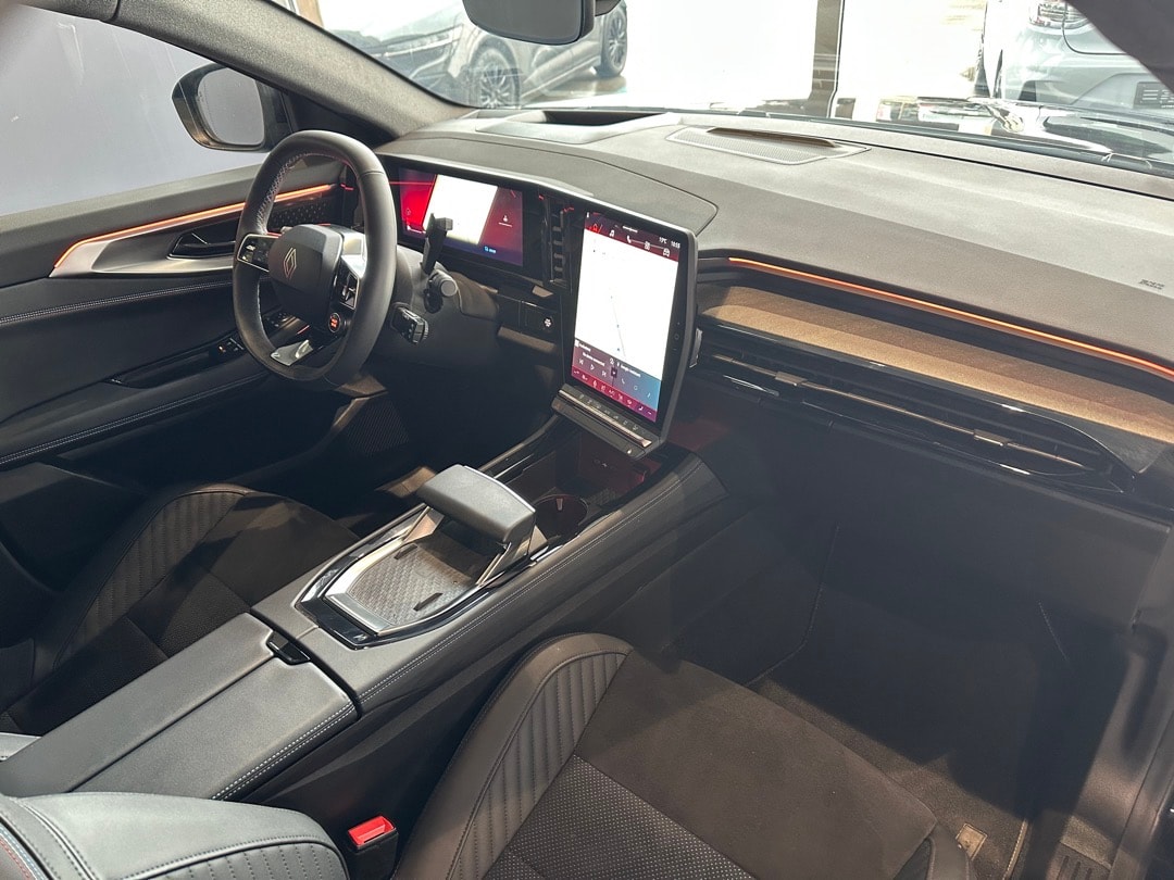 RENAULT Rafale 1.2 E-Tech Hybrid 200 Esprit Alpine-image-22