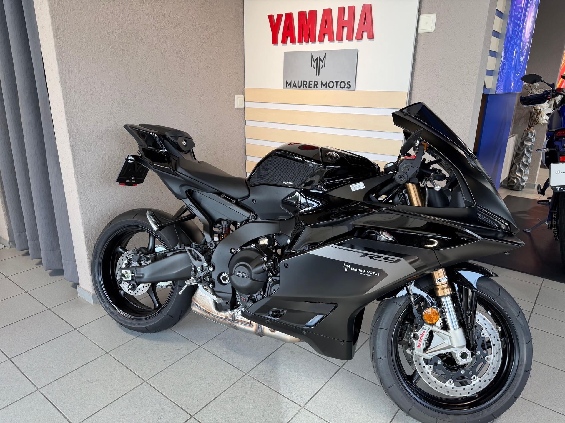YAMAHA YZF-R9-image-0