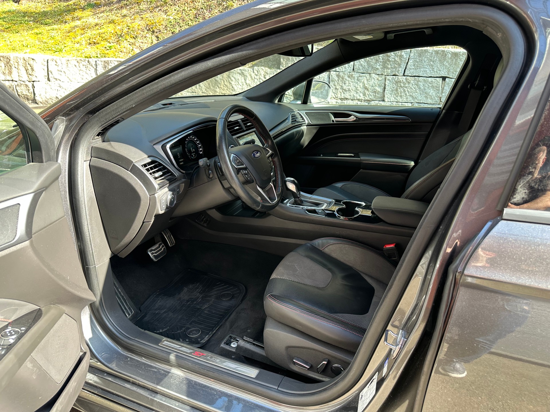 FORD Mondeo 2.0 TDCi ST-Line AWD PowerShift-image-8
