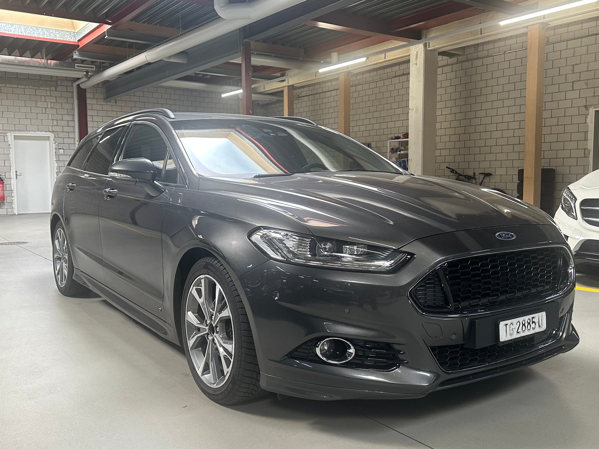 FORD Mondeo 2.0 TDCi ST-Line AWD PowerShift-showroom-element-3