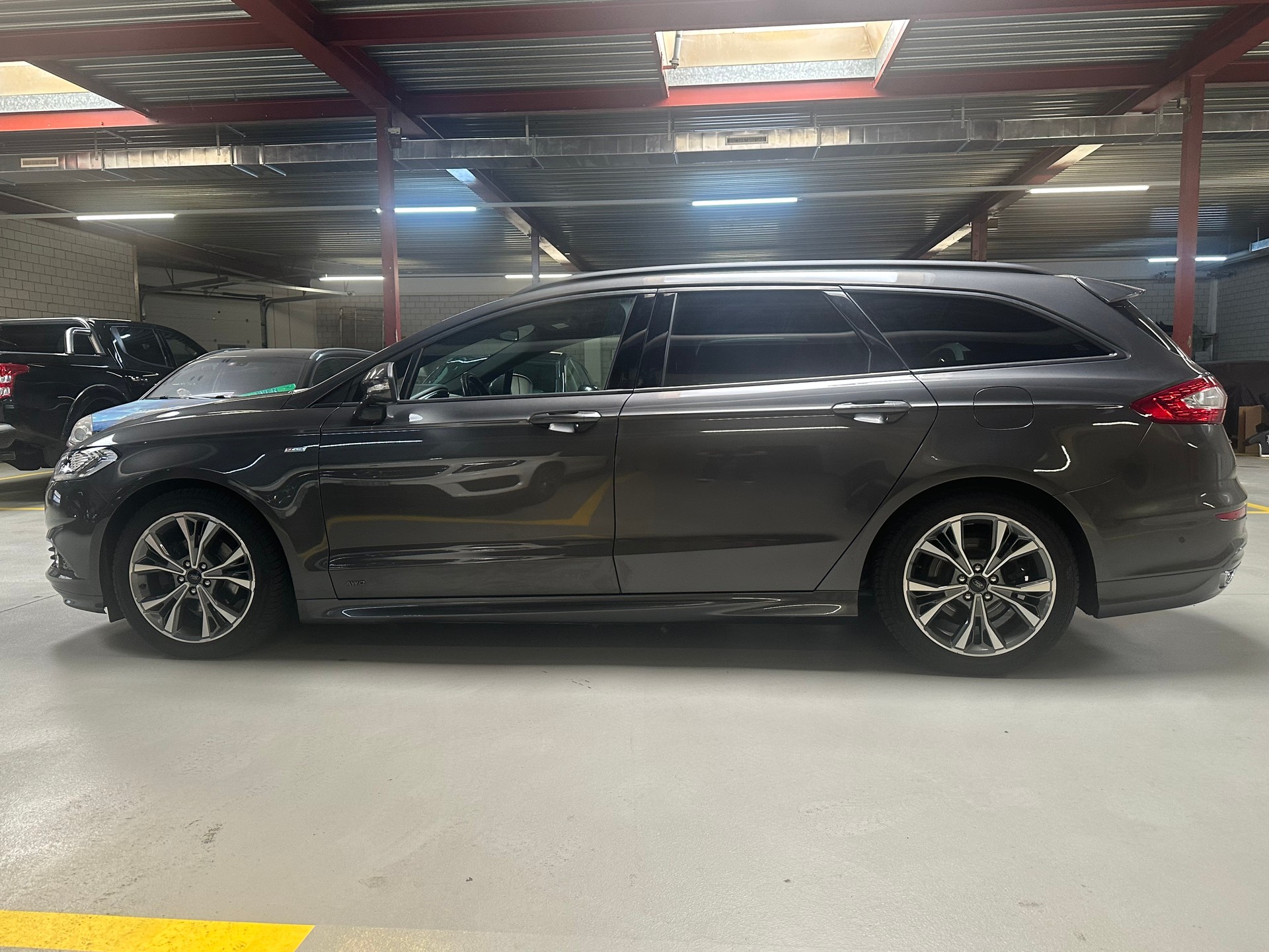 FORD Mondeo 2.0 TDCi ST-Line AWD PowerShift-showroom-element-1