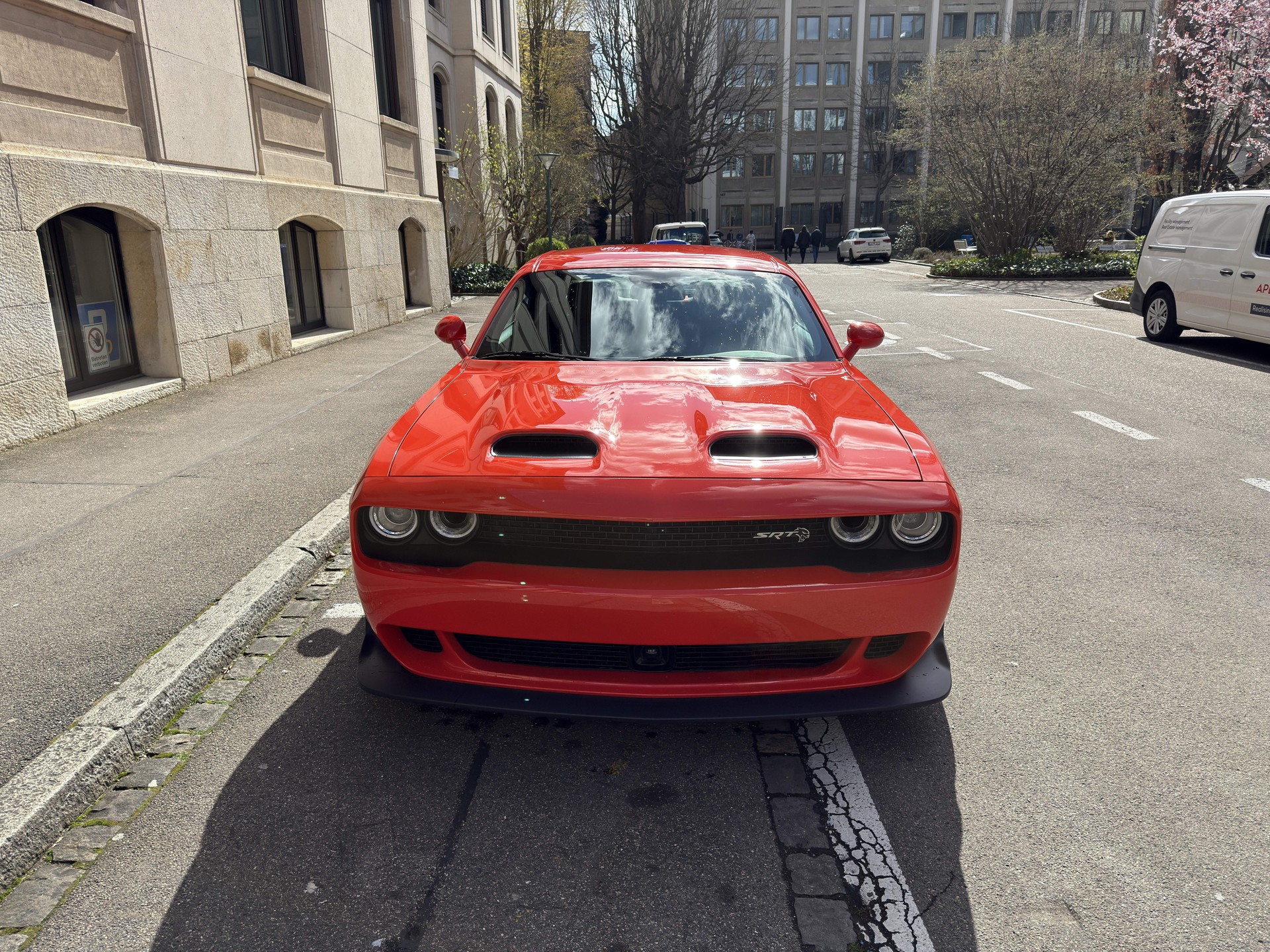 DODGE Challenger Hellcat Widebody-image-1