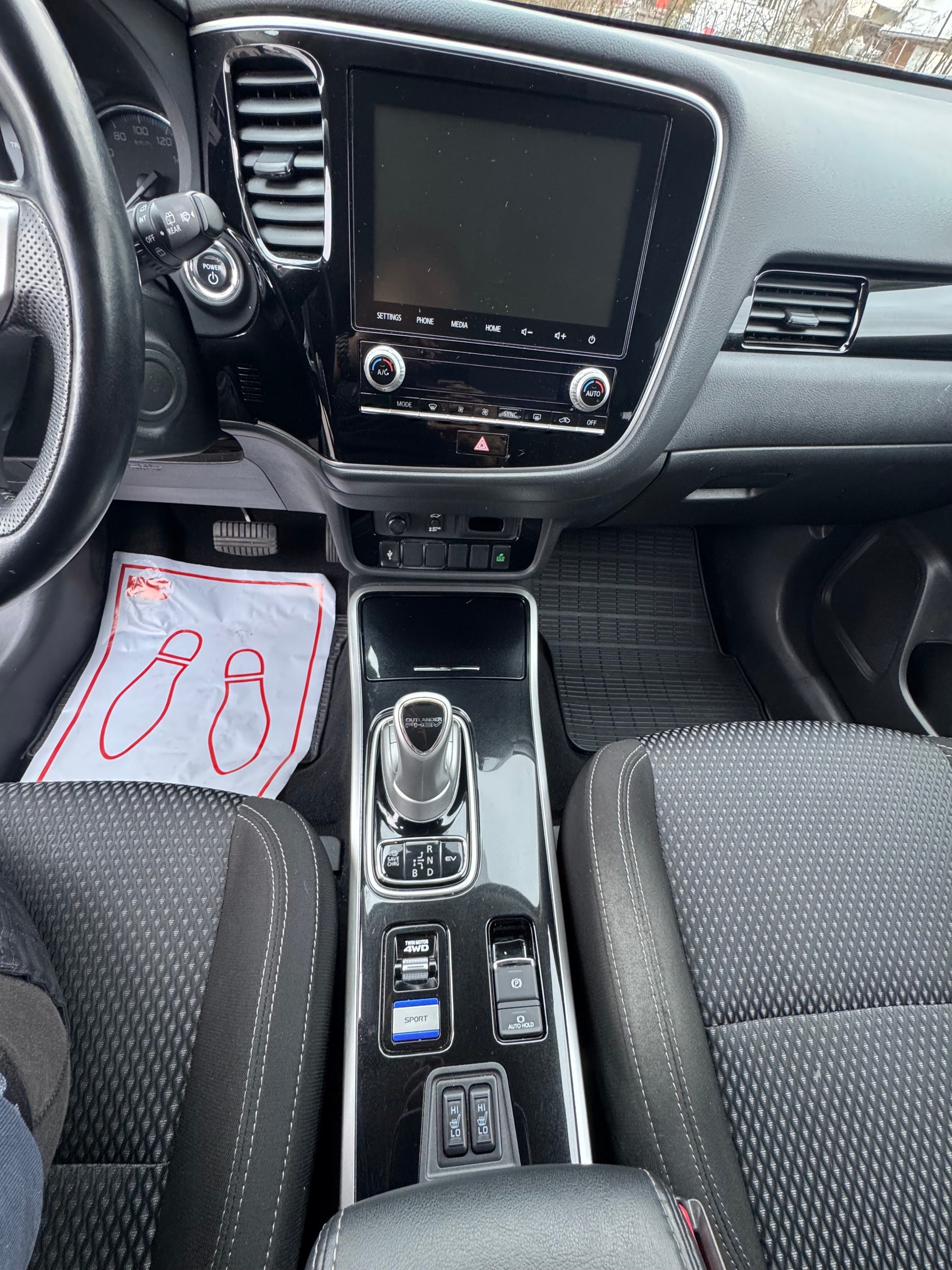 MITSUBISHI Outlander 2.4 PHEV Value 4WD Automatic-image-7