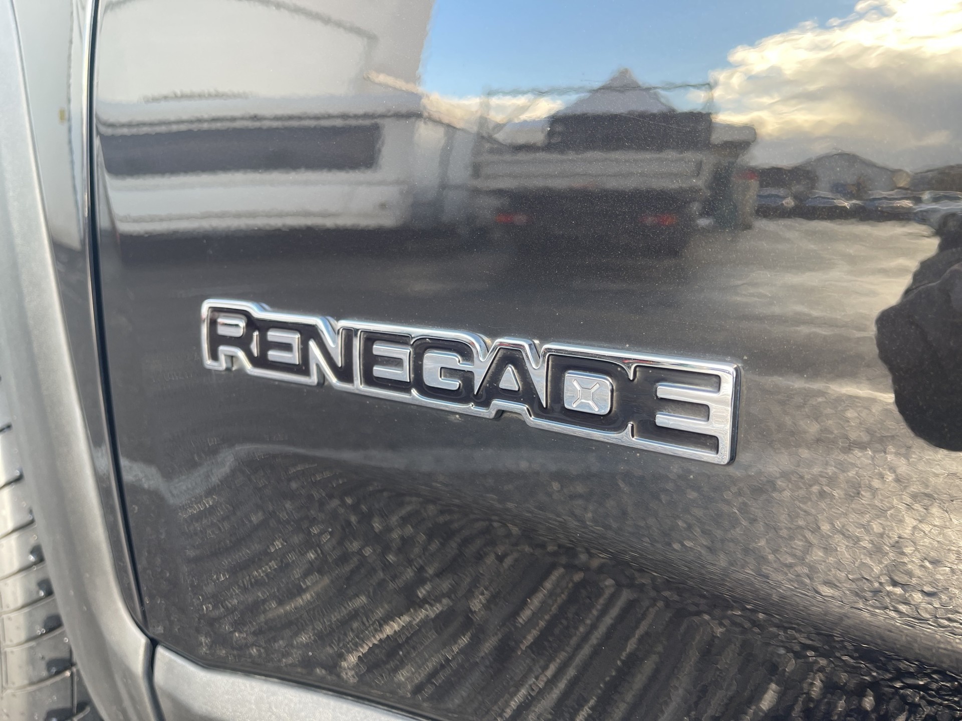 JEEP Renegade 1.4 Turbo Limited AWD-image-30