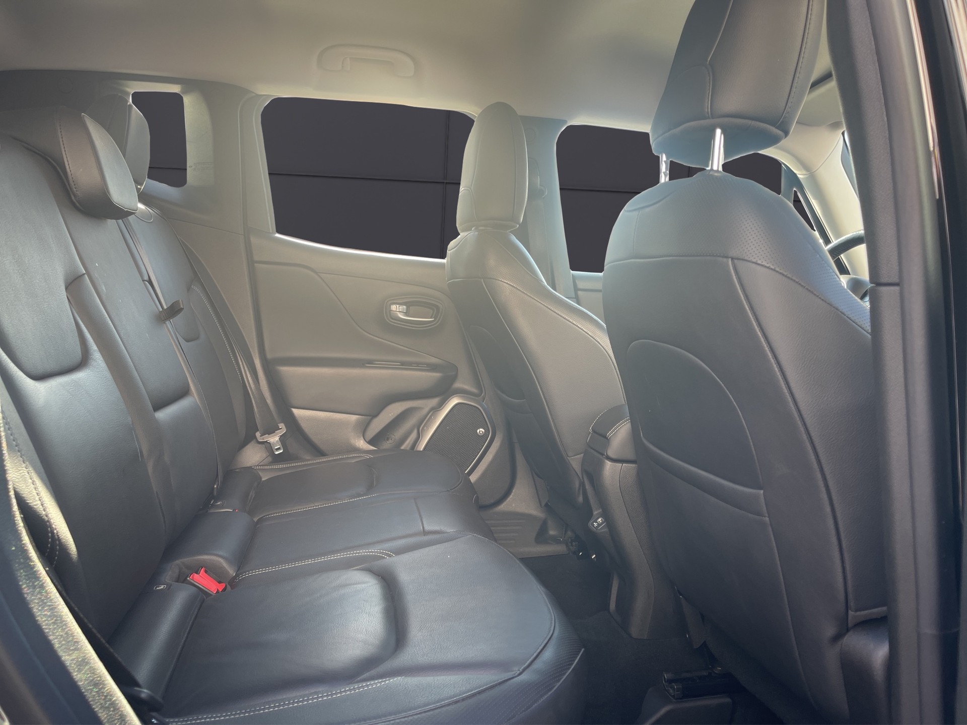JEEP Renegade 1.4 Turbo Limited AWD-image-35