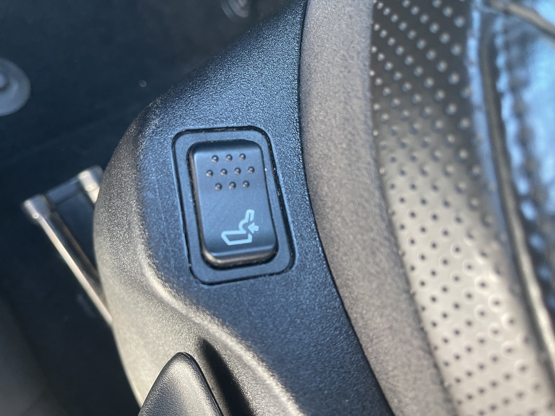 JEEP Renegade 1.4 Turbo Limited AWD-image-39